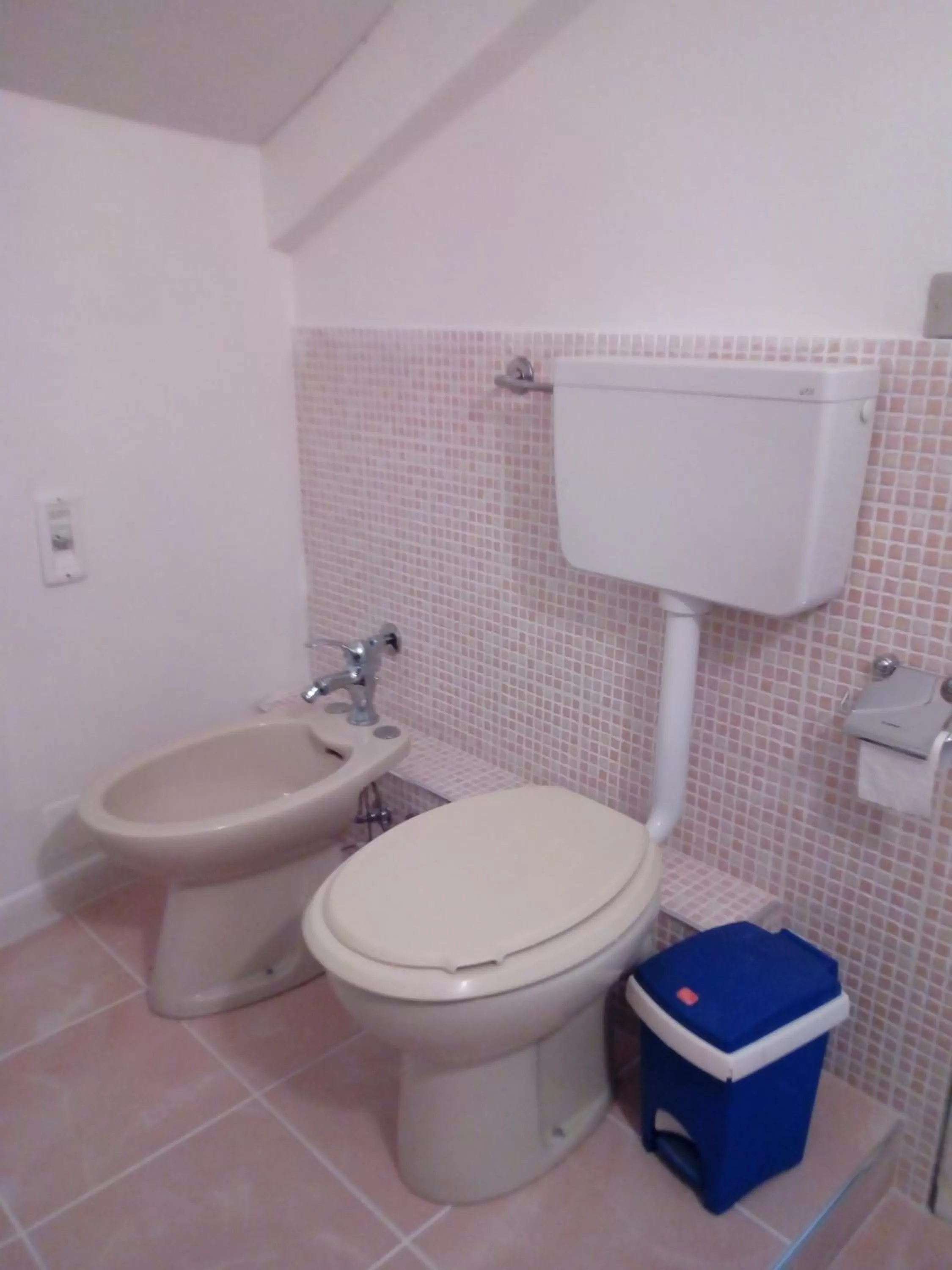 Bathroom in B&B Le Lumìe "Il Cortiletto Del Centro"