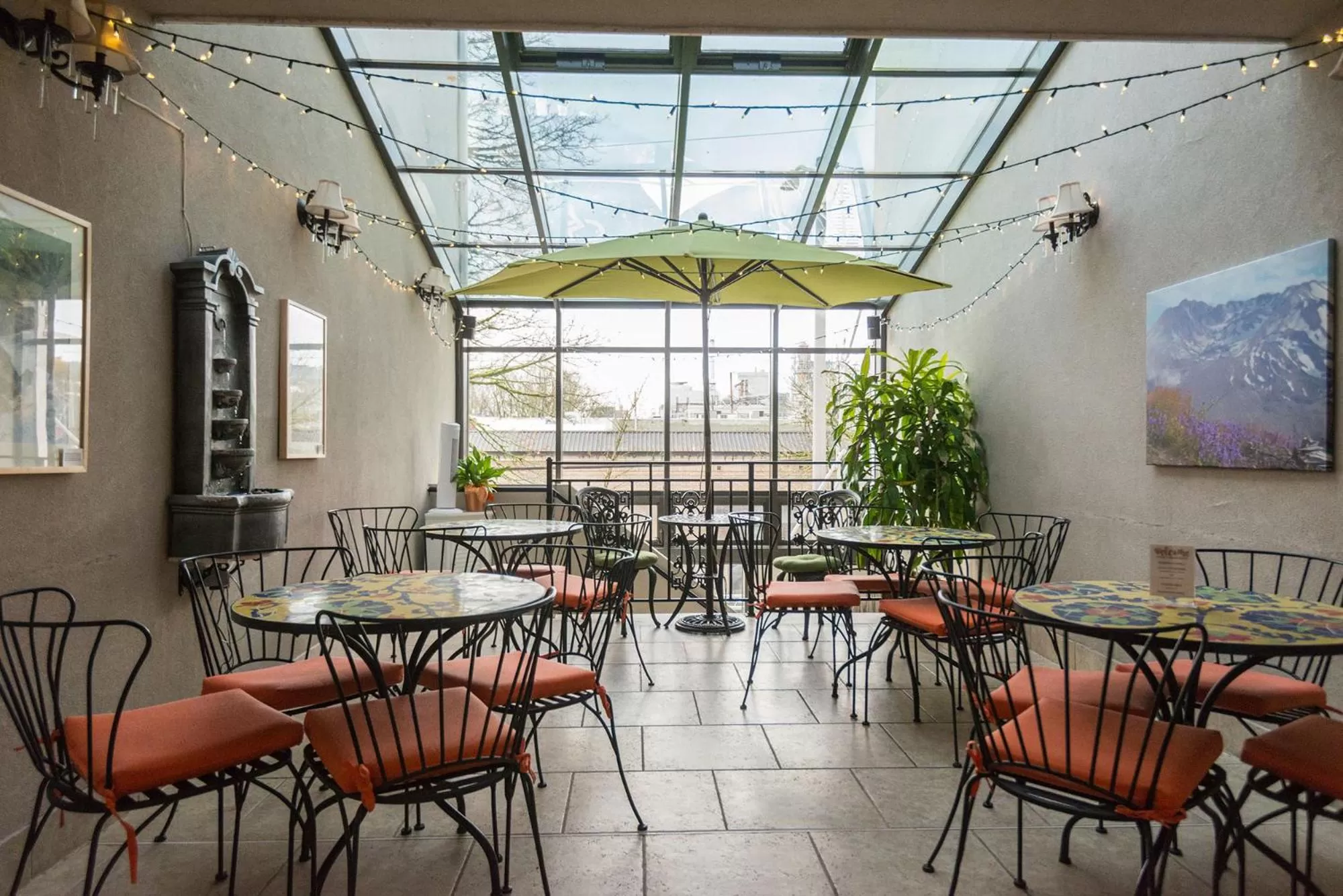 Continental breakfast in Camas Boutique Hotel