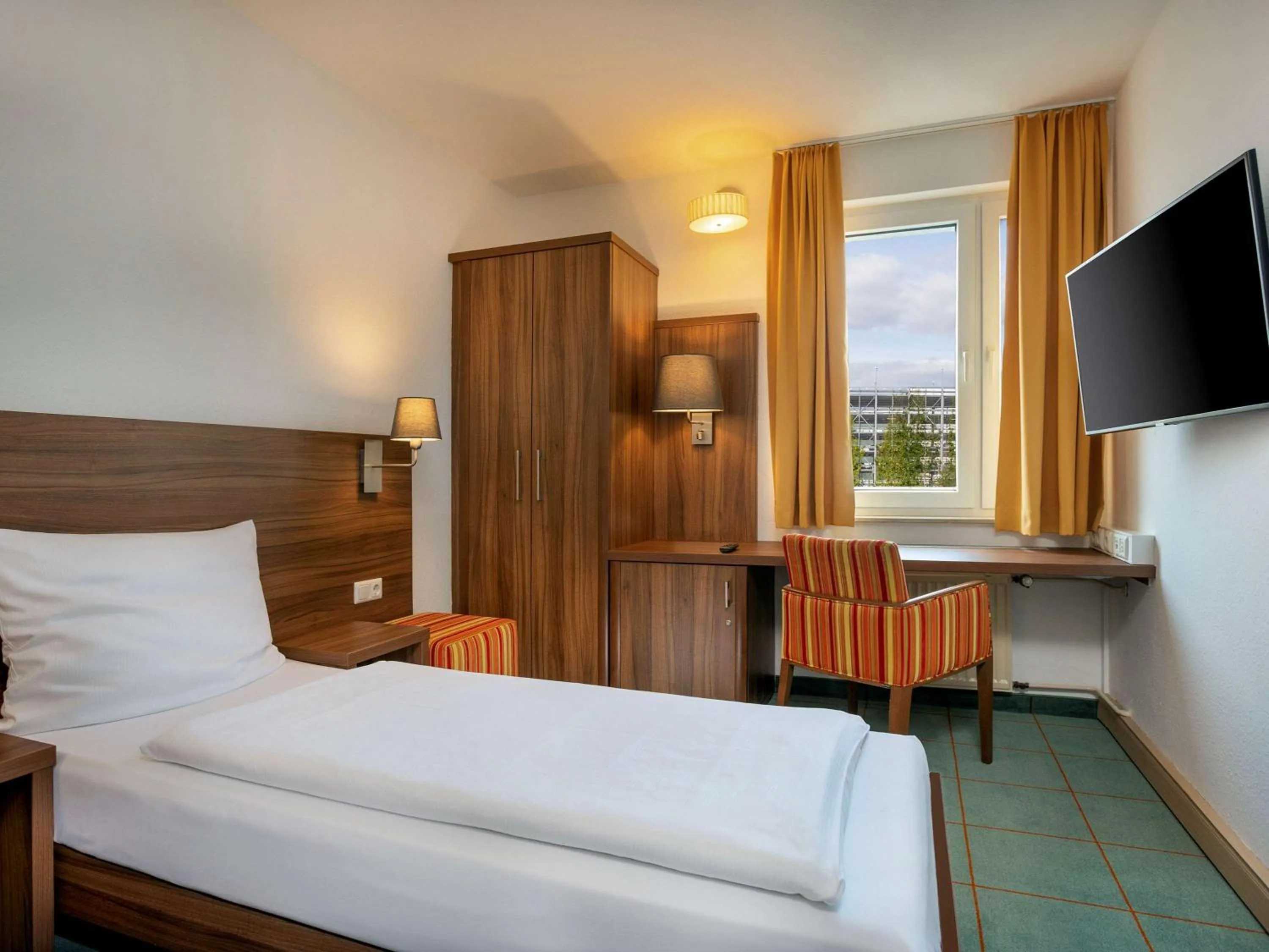 Bedroom, Bed in The Hotel Darmstadt