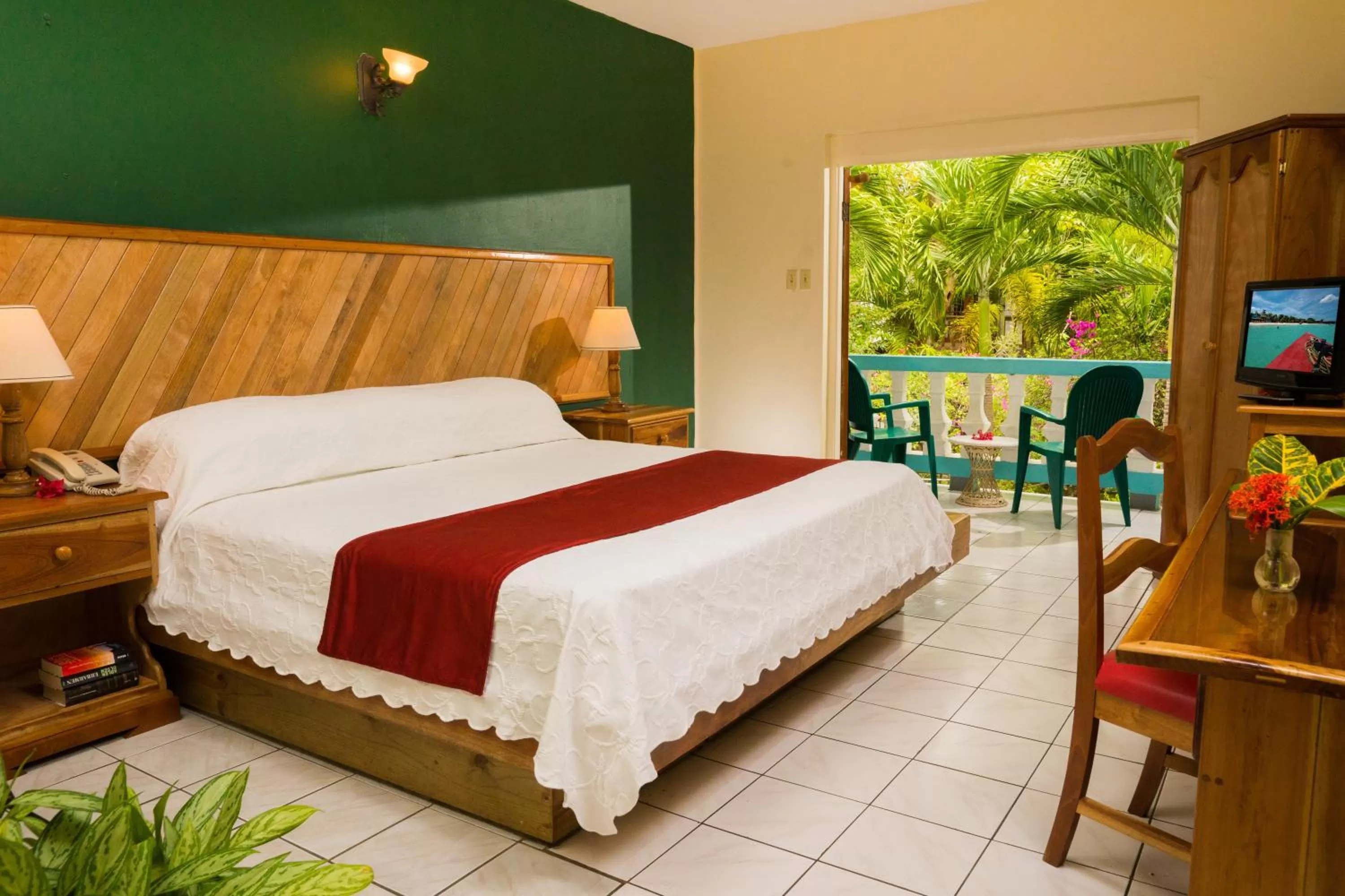 Photo of the whole room, Bed in Legends Beach Resort