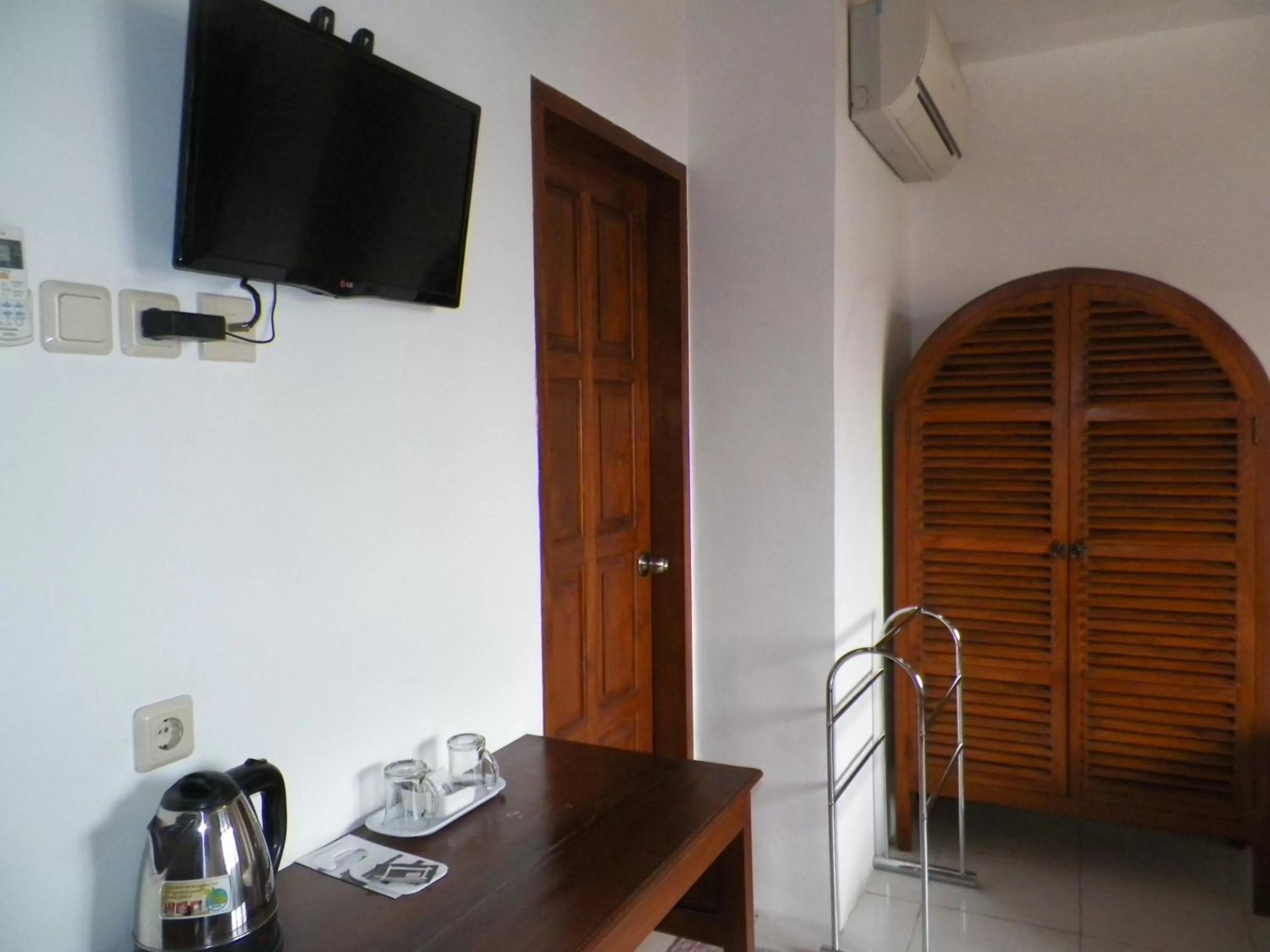 TV and multimedia in Bladok Hotel & Restaurant