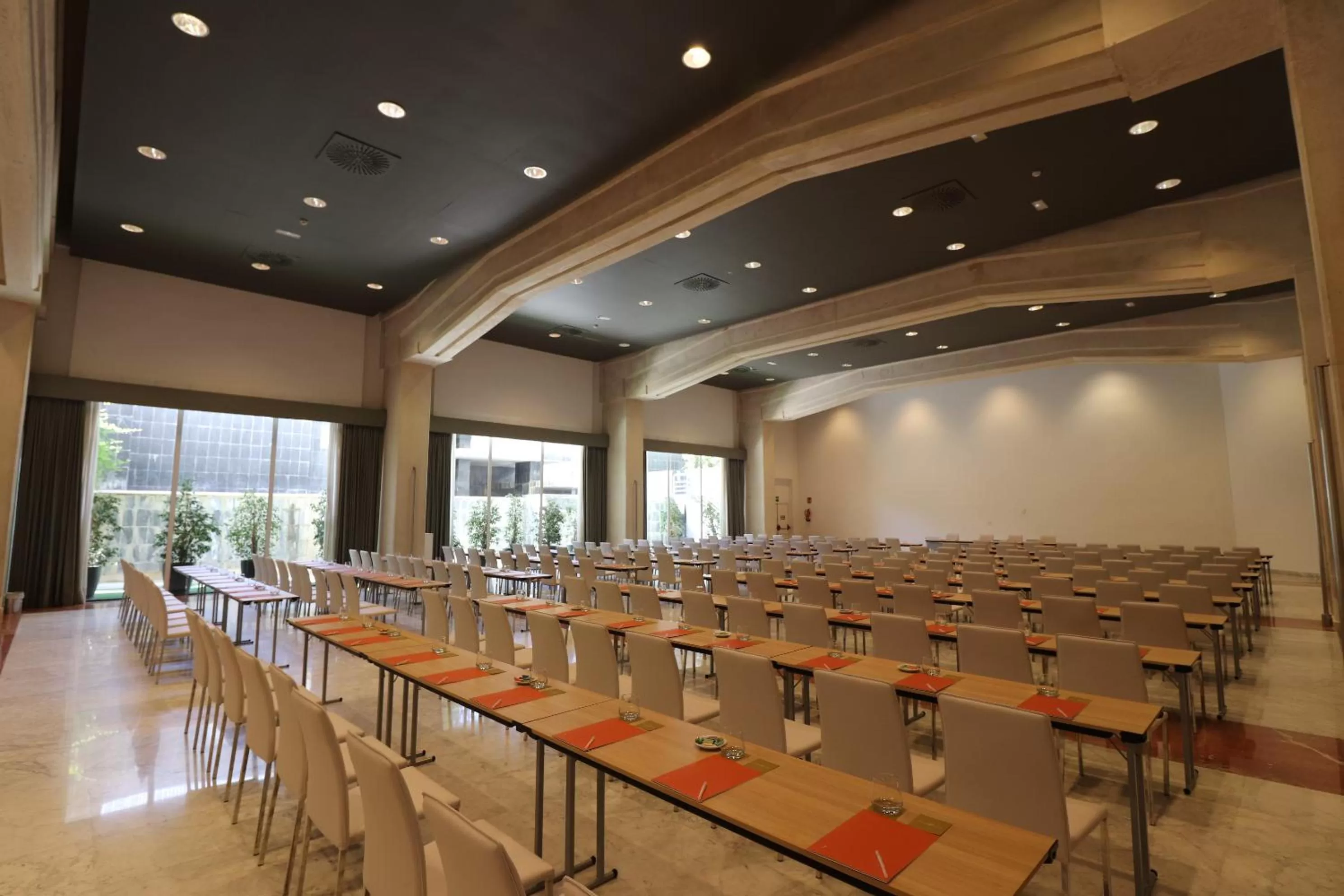 Meeting/conference room in Silken Al-Andalus Palace