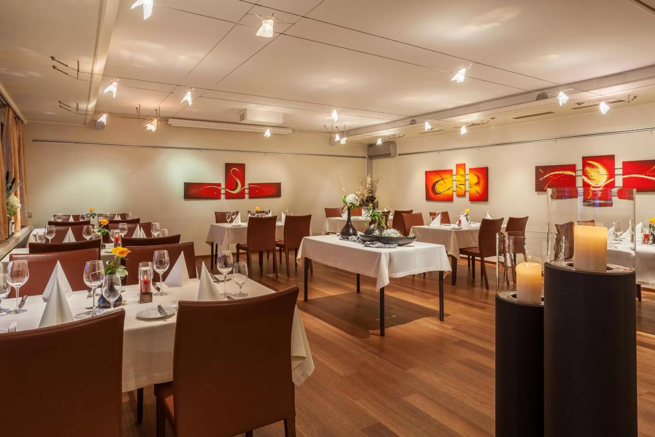 Restaurant/places to eat in Hotel Germania