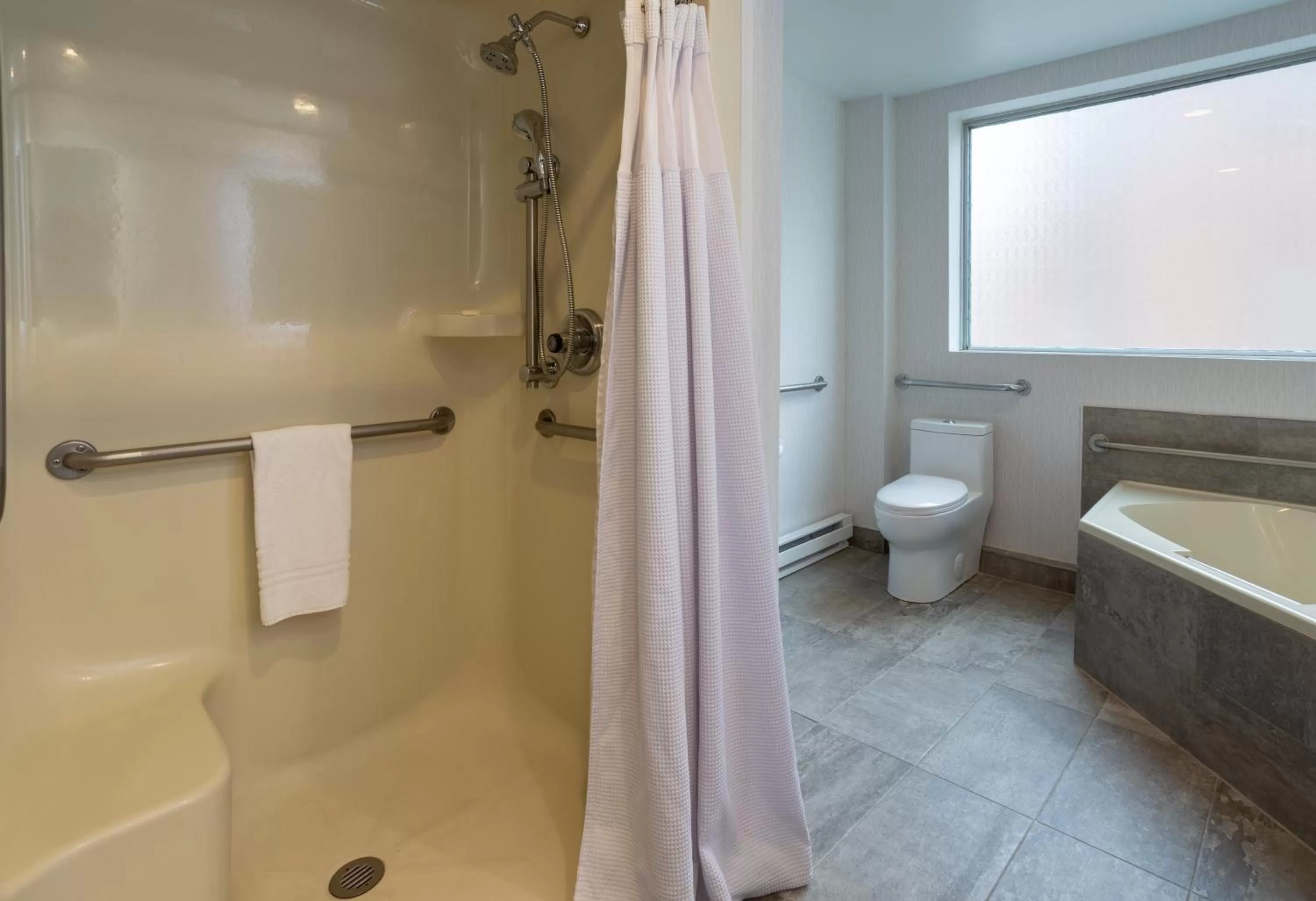 Photo of the whole room in Crowne Plaza Fredericton Lord Beaverbrook by IHG