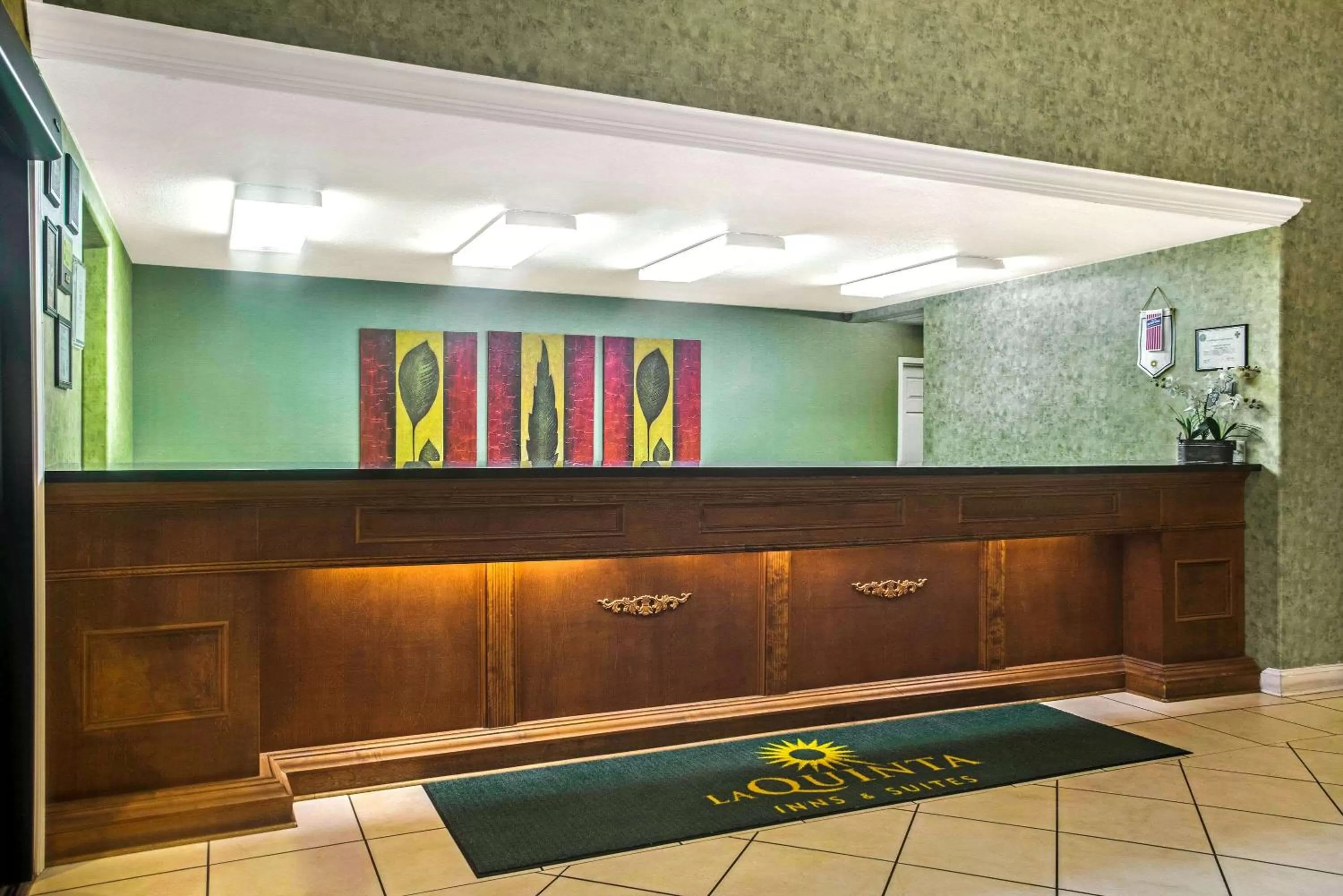 Lobby or reception in La Quinta by Wyndham Fort Smith