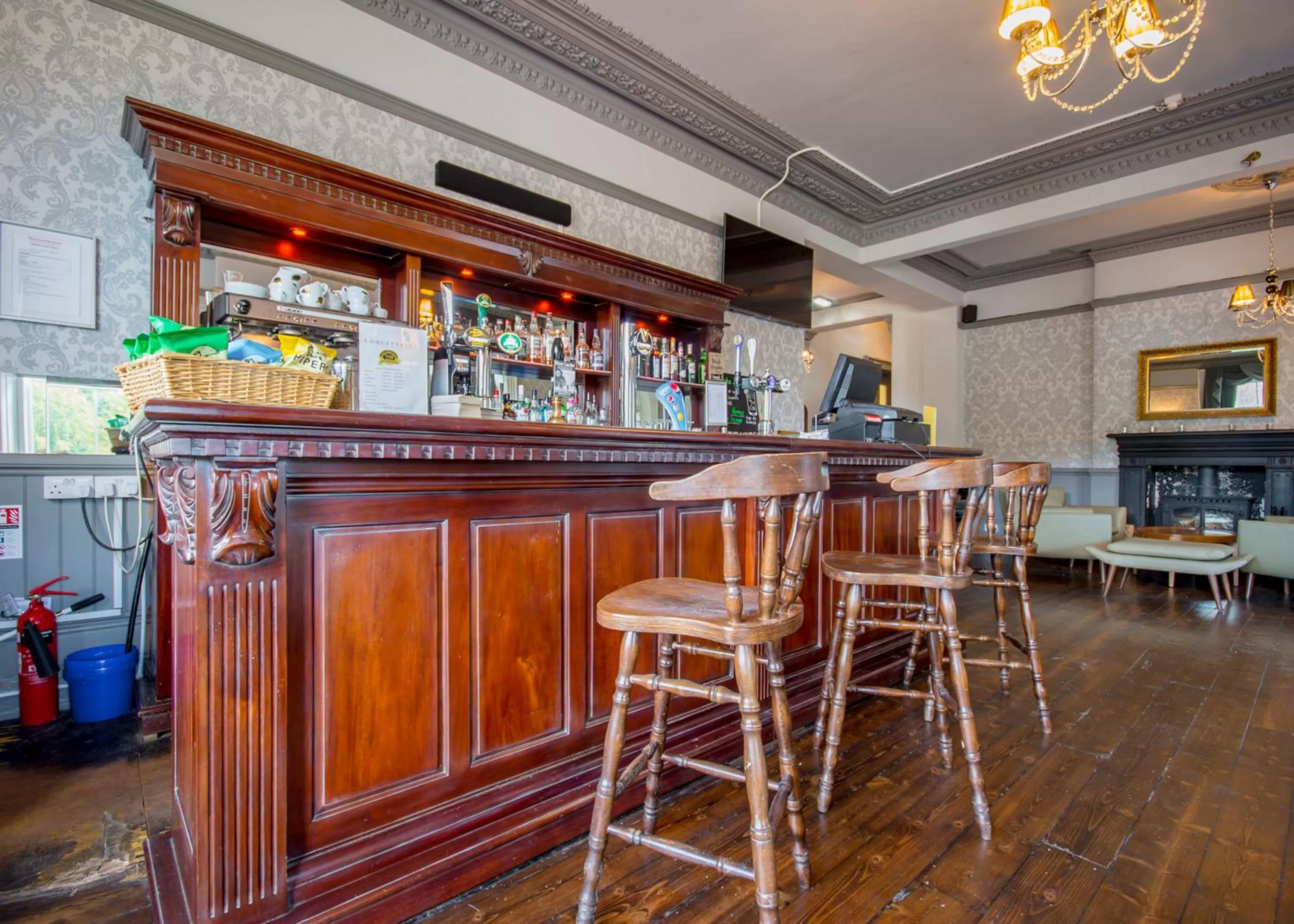 Restaurant/places to eat, Lounge/Bar in Coquetvale Hotel