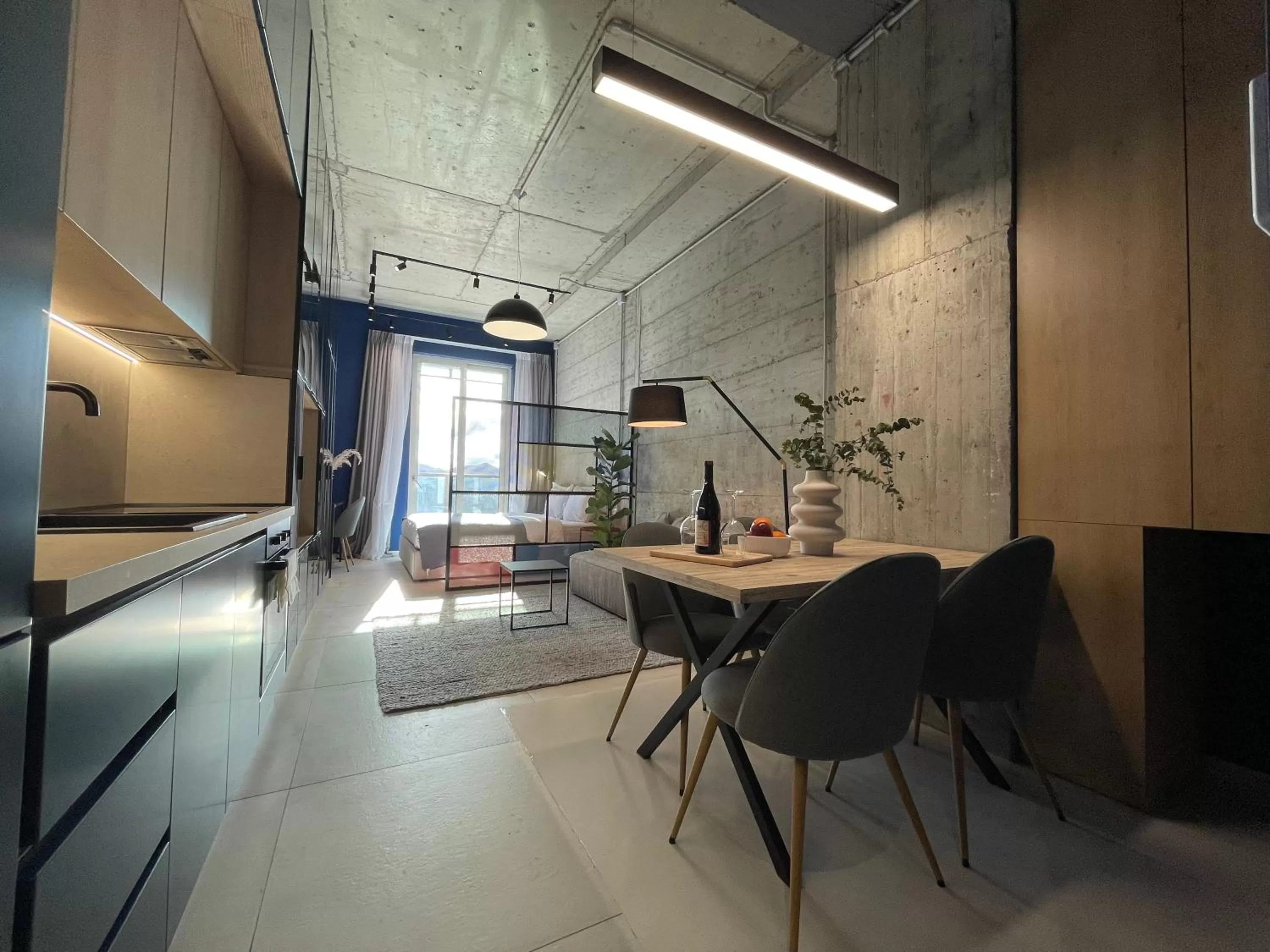 TV and multimedia in Ambassador Skyline Apartments