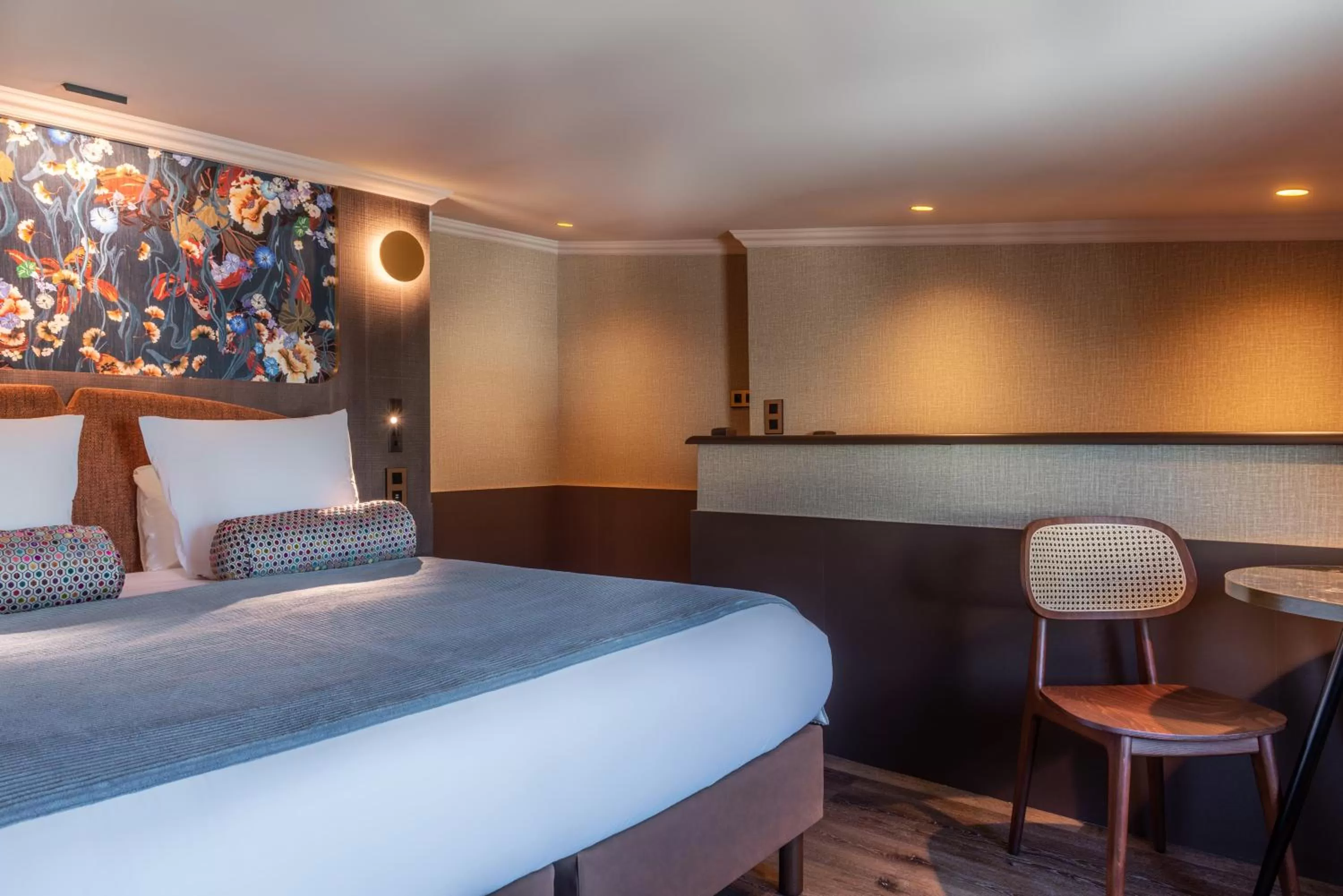 Bed in Maison Axel Opéra Paris