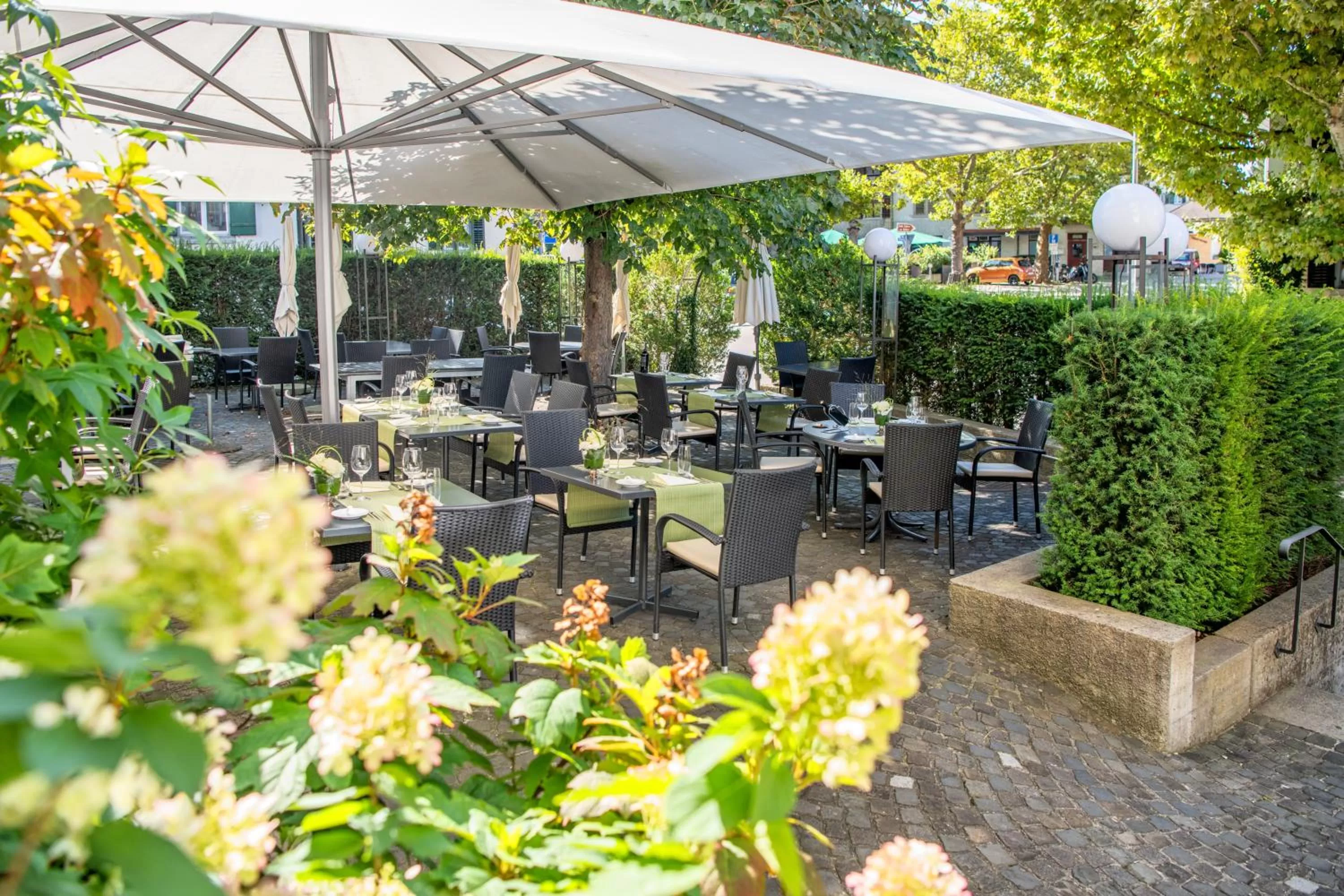 Restaurant/places to eat in Hotel zum goldenen Kreuz