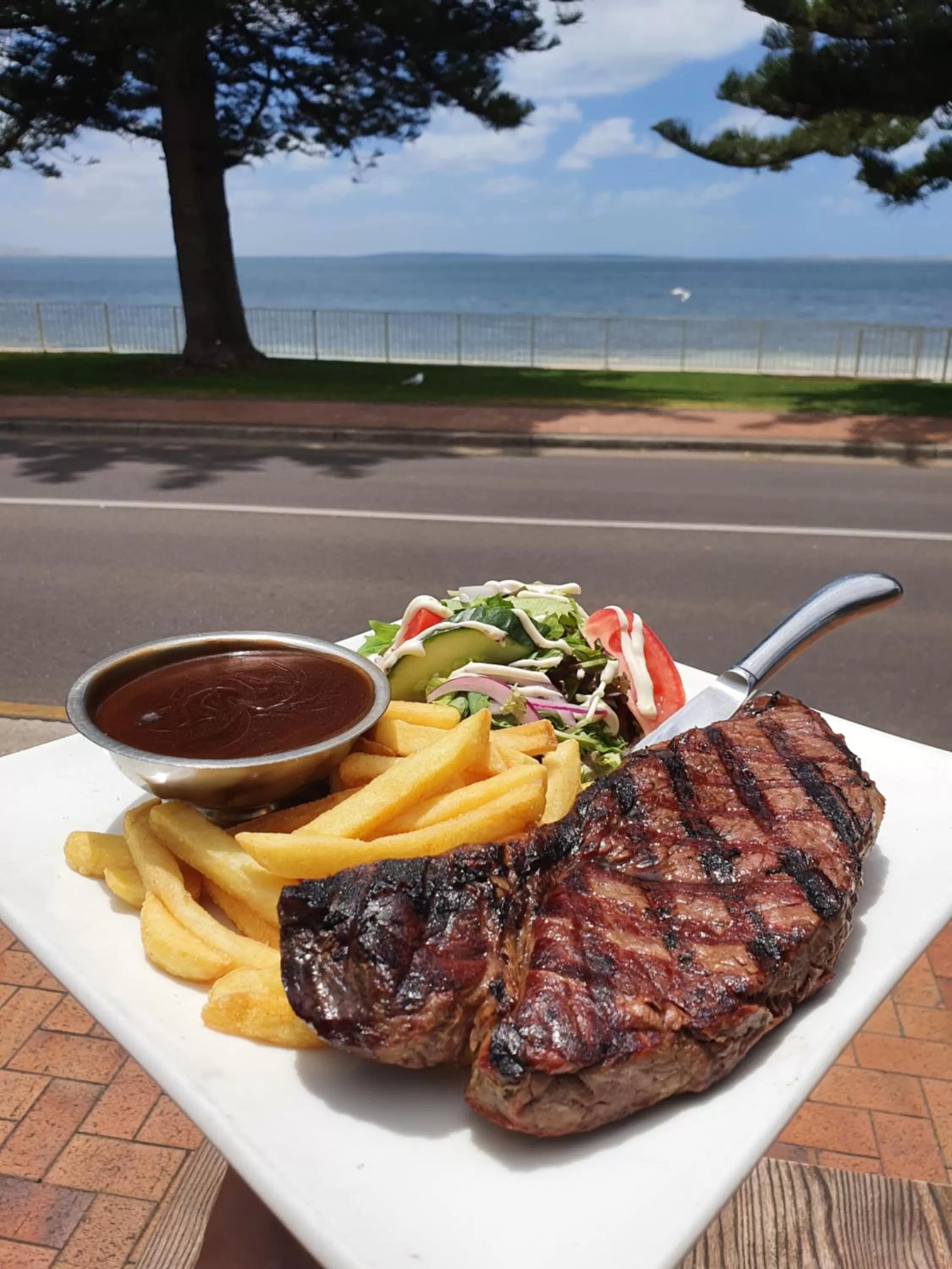 Restaurant/places to eat in Pier Hotel Port Lincoln