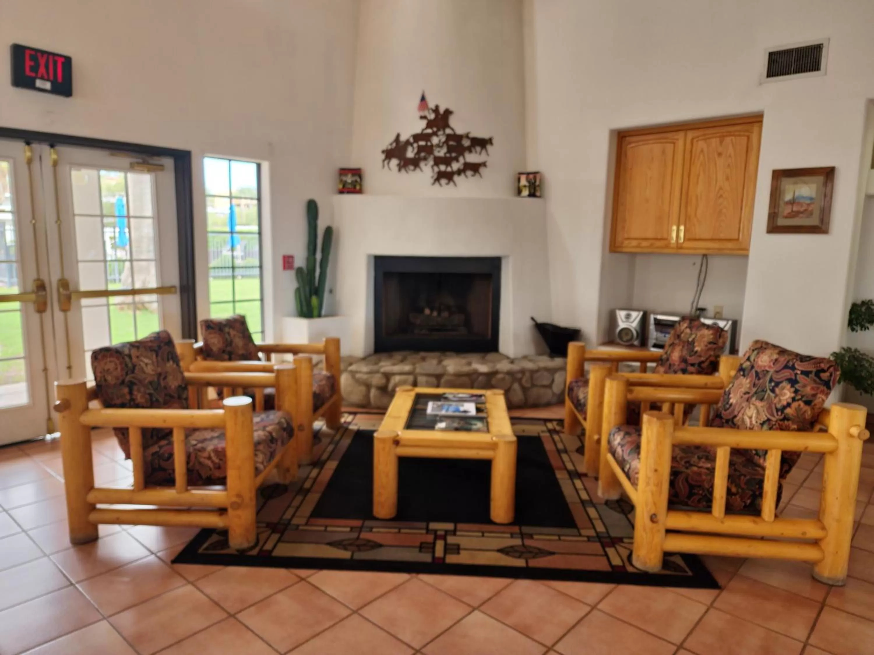 Lobby or reception in Los Viajeros Inn