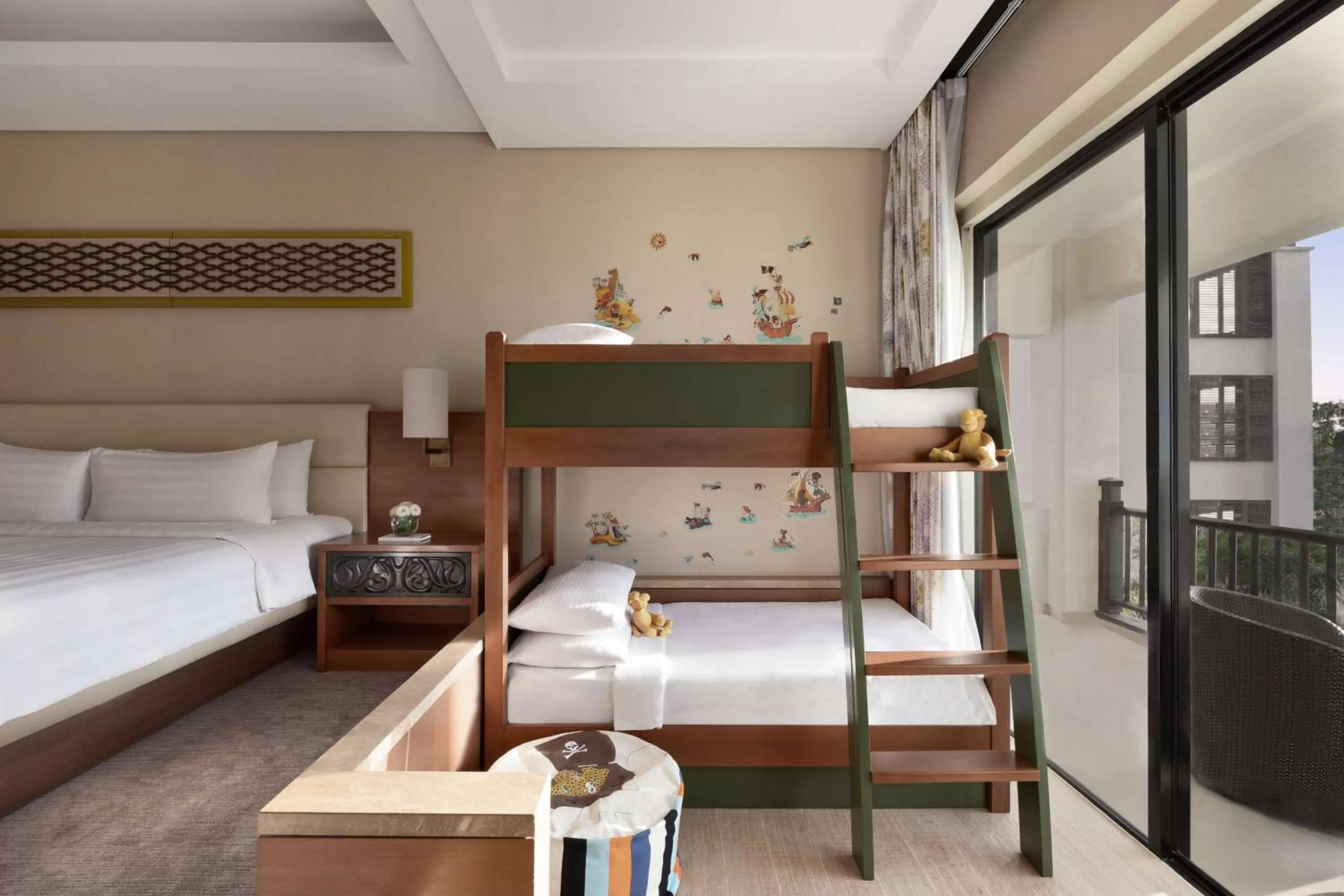 Photo of the whole room, Bed in Shangri-La Rasa Ria, Kota Kinabalu