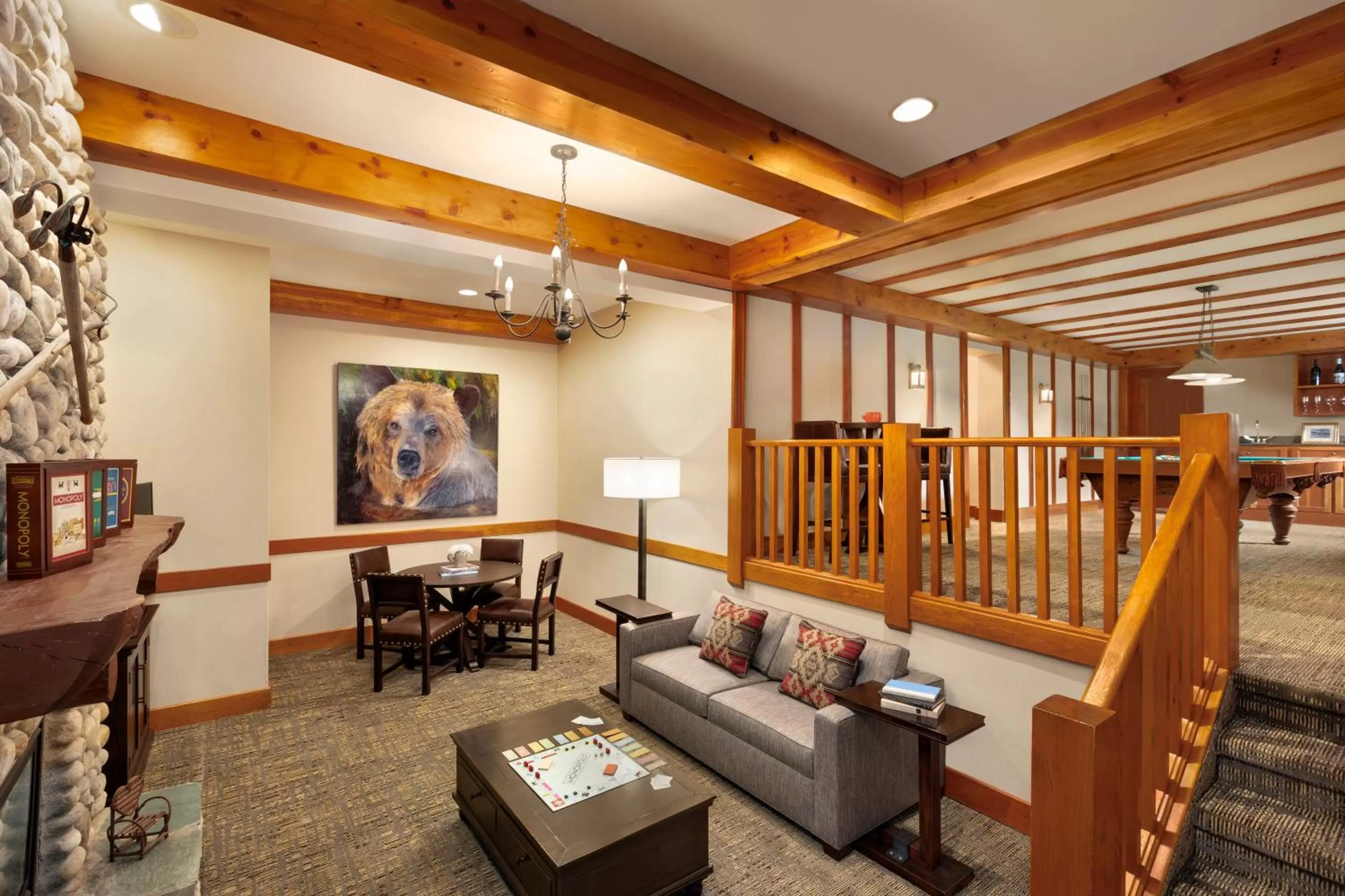 Living room, Bed in Fairmont Jasper Park Lodge