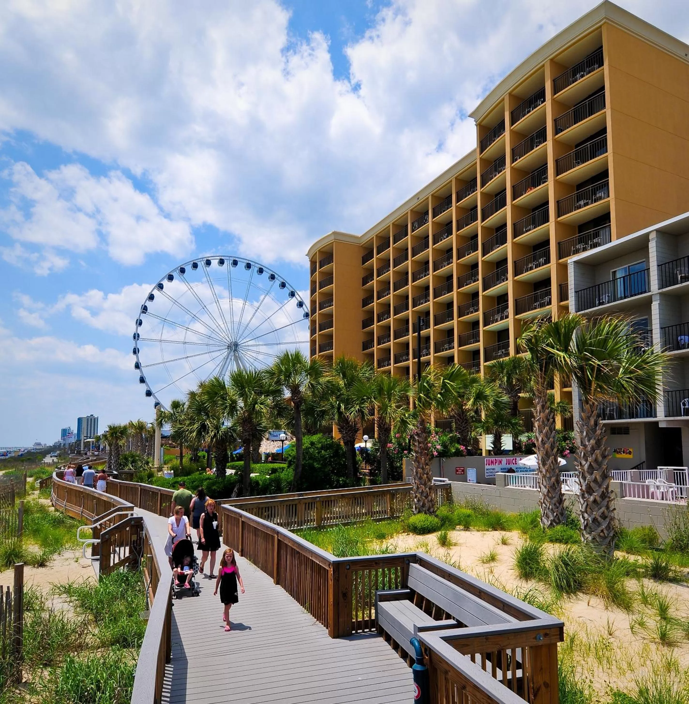 Facade/entrance in Holiday Pavilion Resort on the Boardwalk