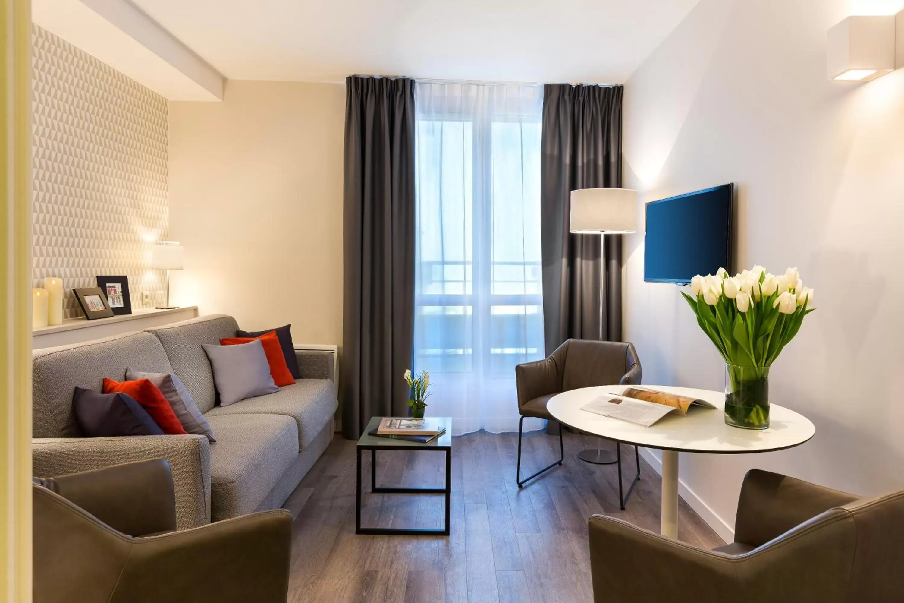 Apartment (4 Adults) in Citadines Montmartre Paris Apartment (4 Adults) in Citadines Montmartre Paris