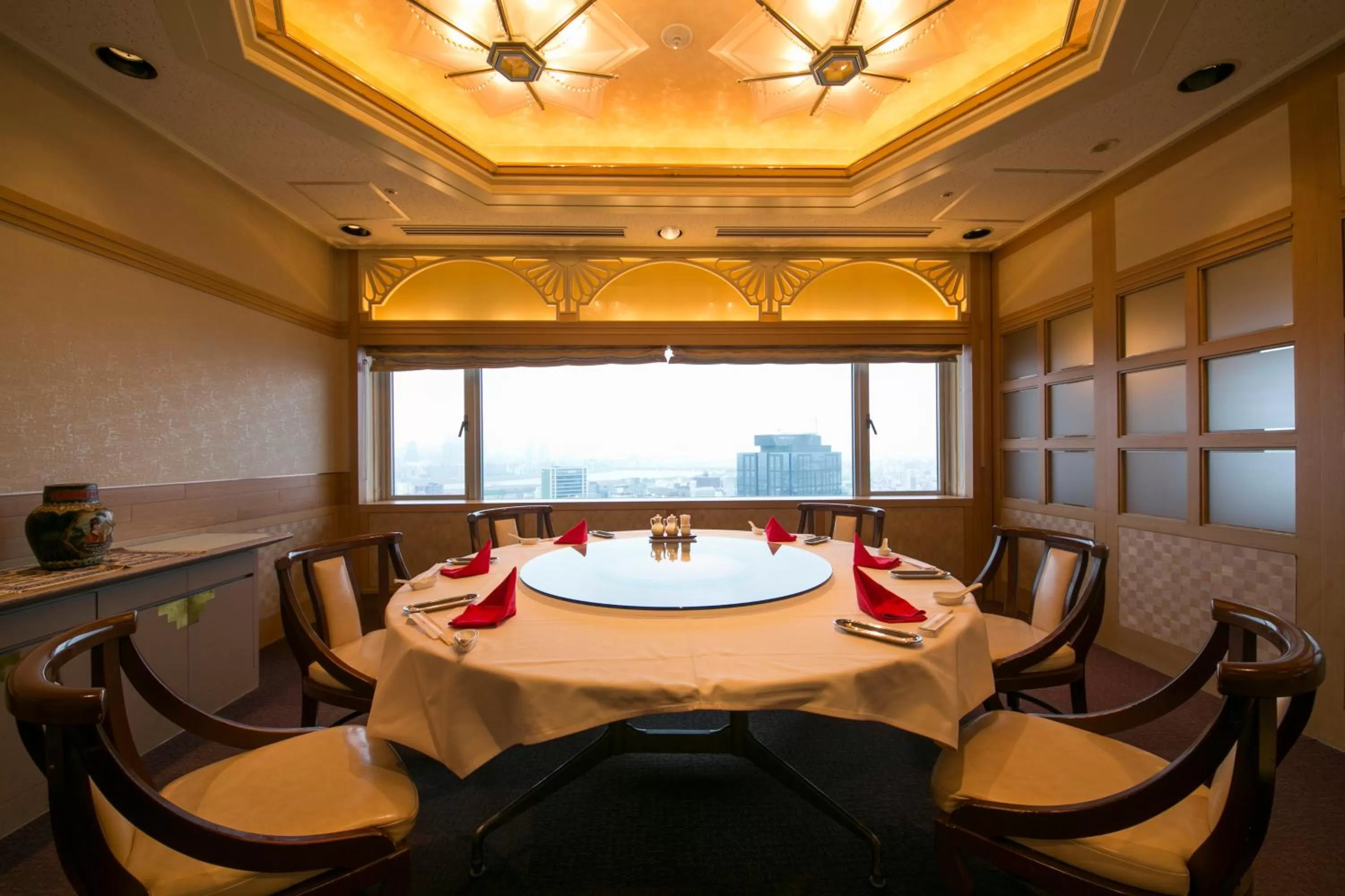 Restaurant/places to eat in Shin Osaka Washington Hotel Plaza