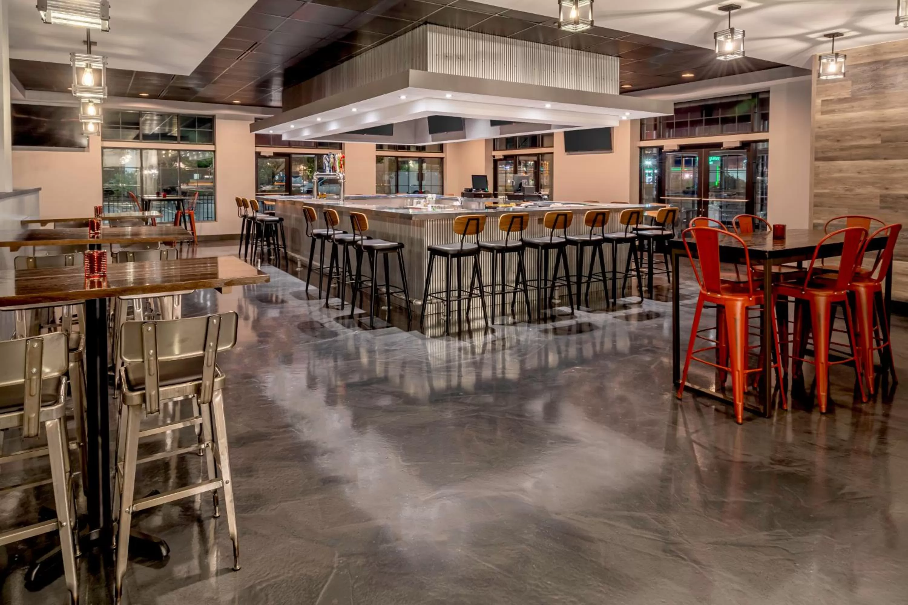 Restaurant/places to eat in Holiday Inn & Suites Wausau-Rothschild by IHG