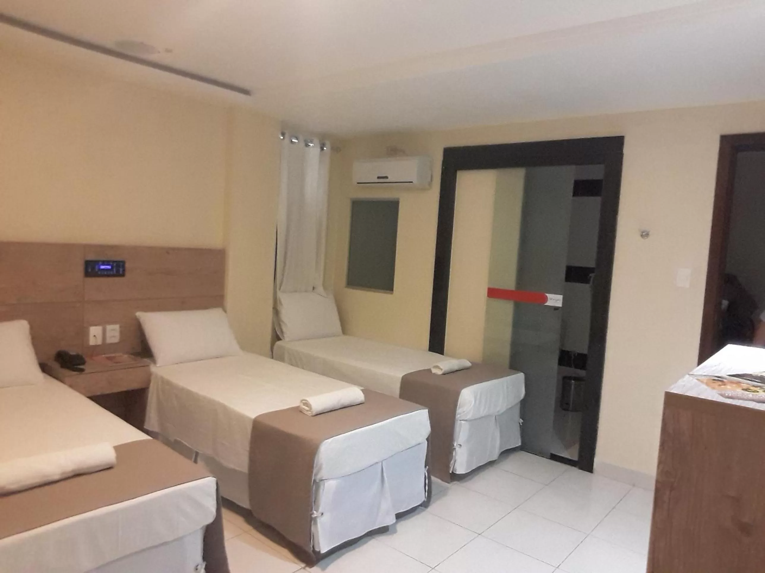 Photo of the whole room, Bed in Hotel Sempre Executive