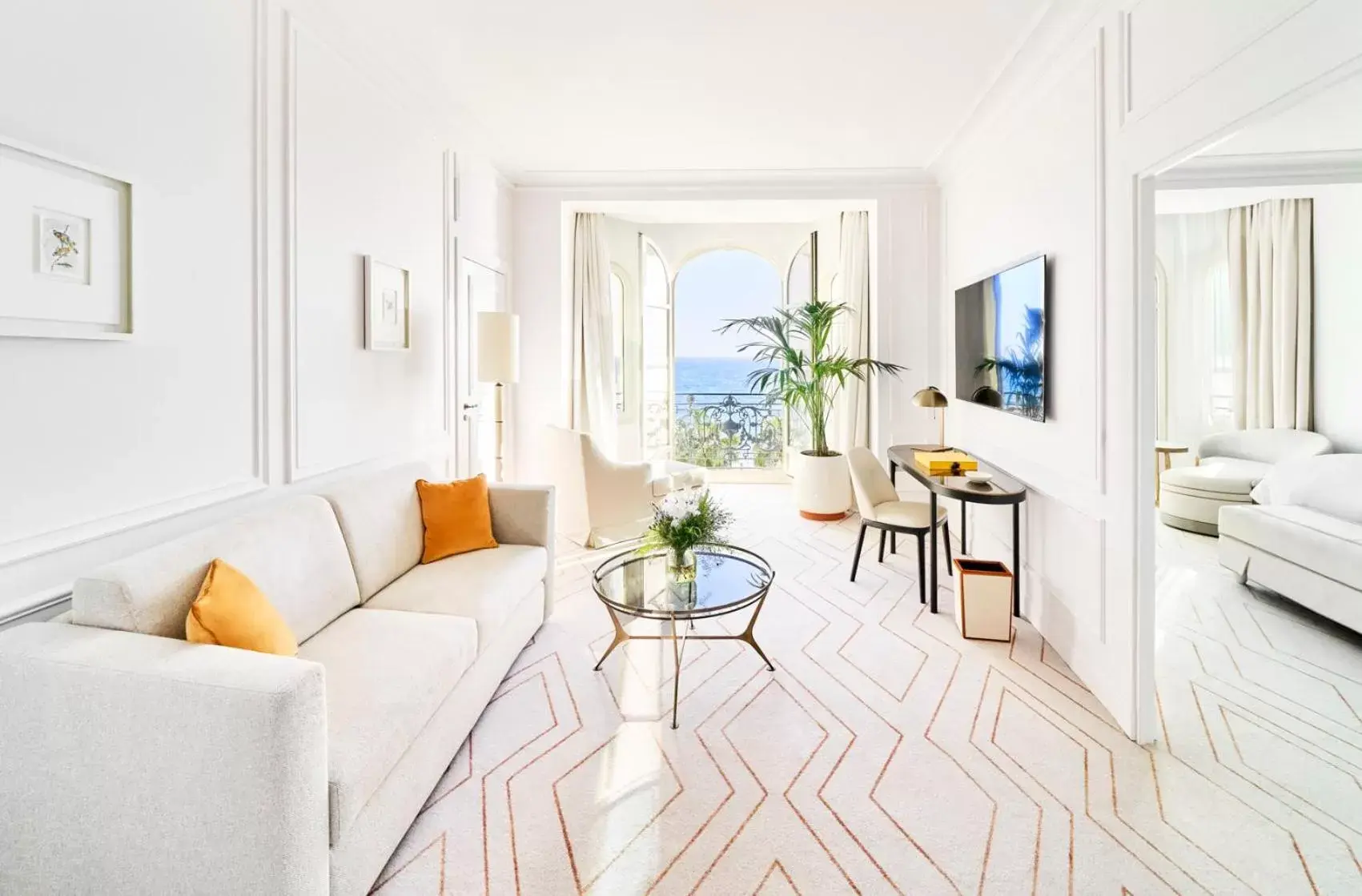 One-Bedroom Suite with Sea View in Carlton Cannes, a Regent Hotel One-Bedroom Suite with Sea View in Carlton Cannes, a Regent Hotel
