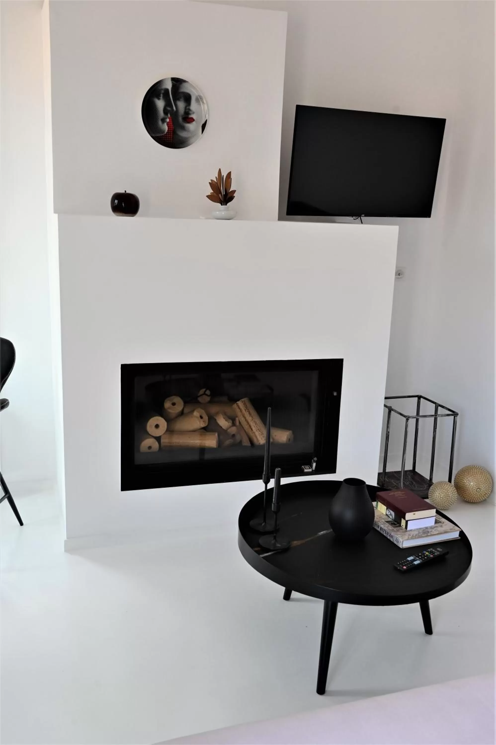 Property building, TV/Entertainment Center in Clocktower Luxury Suites