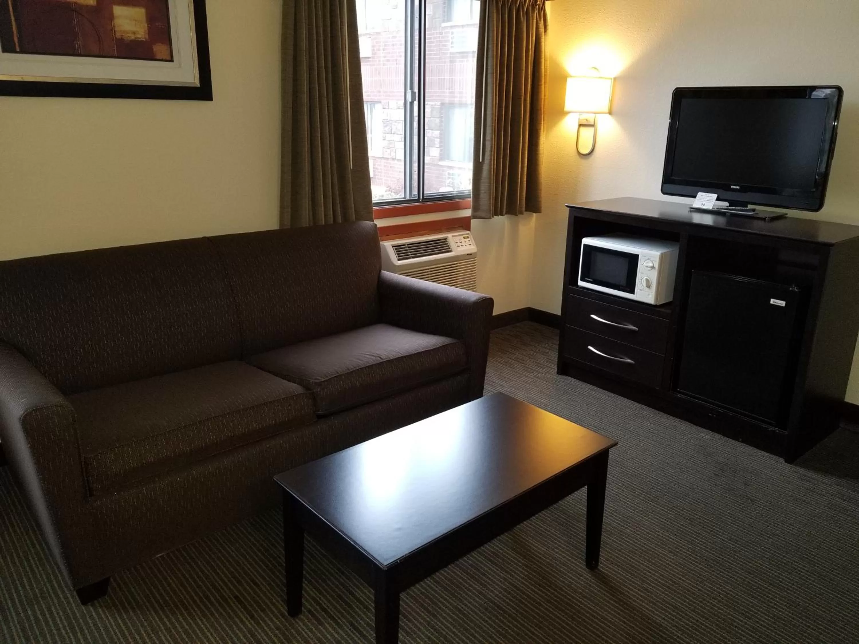 Living room in Baymont by Wyndham Eau Claire WI