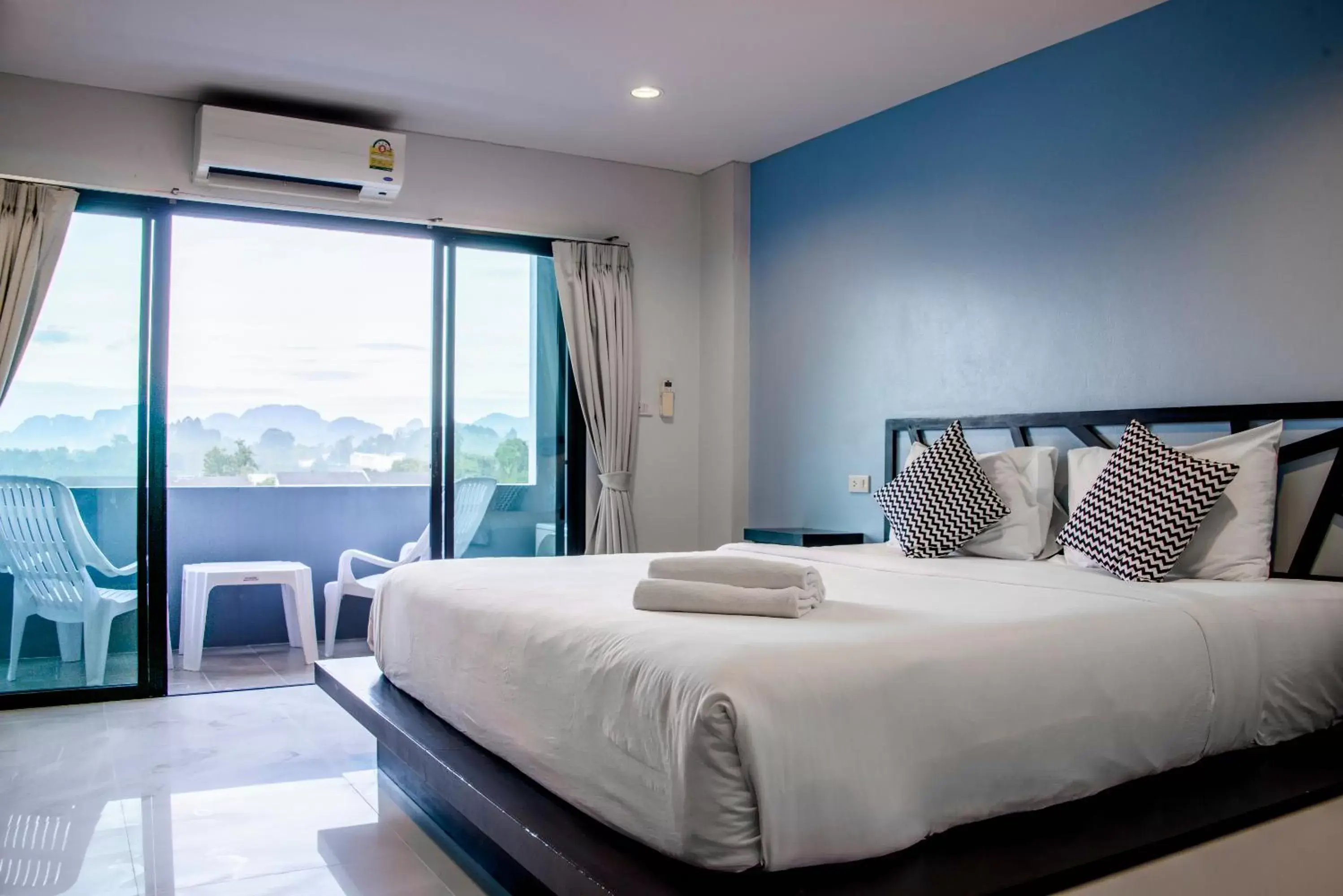Balcony Double Room - Mountain View in Sleep Whale Hotel Balcony Double Room - Mountain View in Sleep Whale Hotel