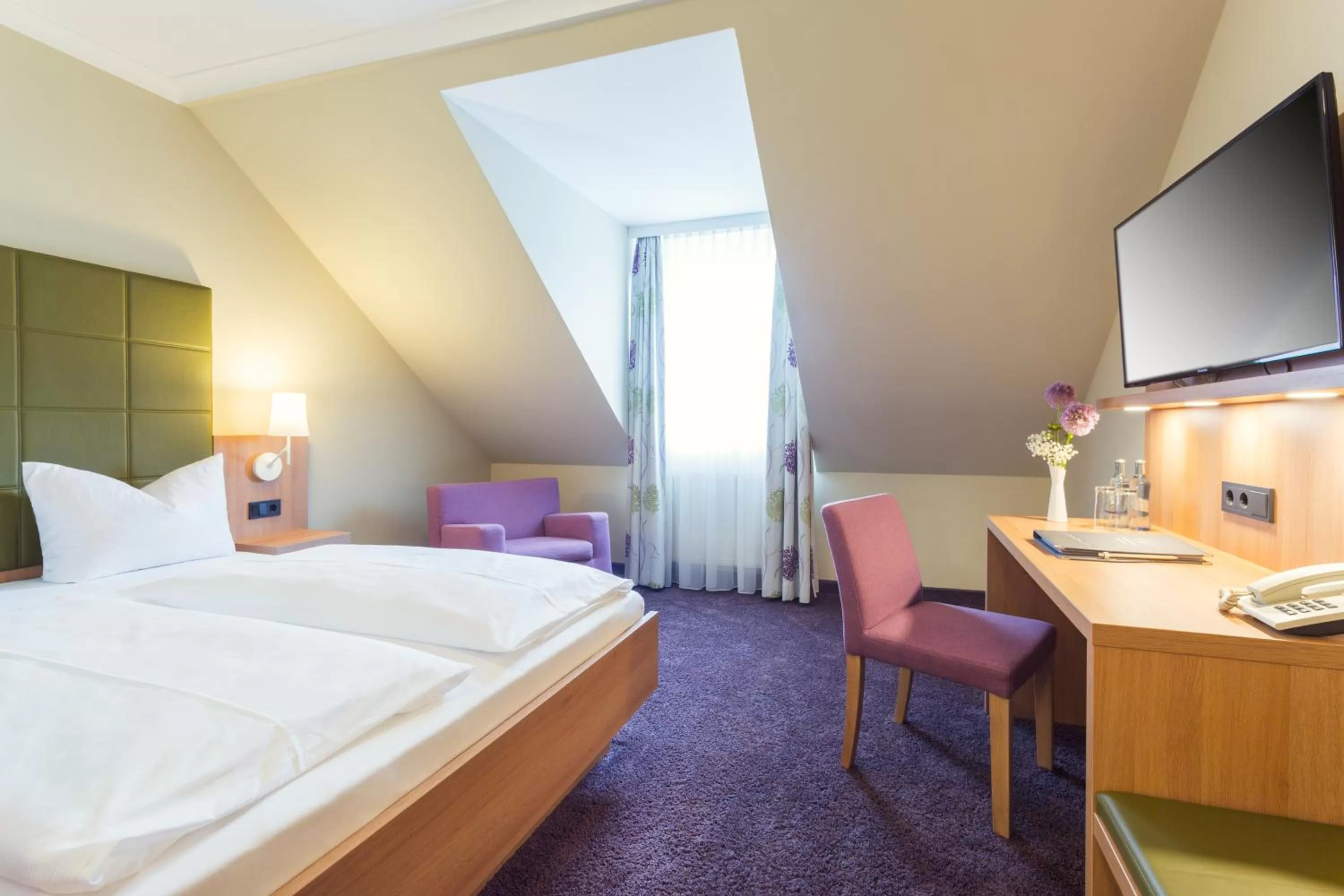 Photo of the whole room, Bed in Hotel - Restaurant Erich Rödiger