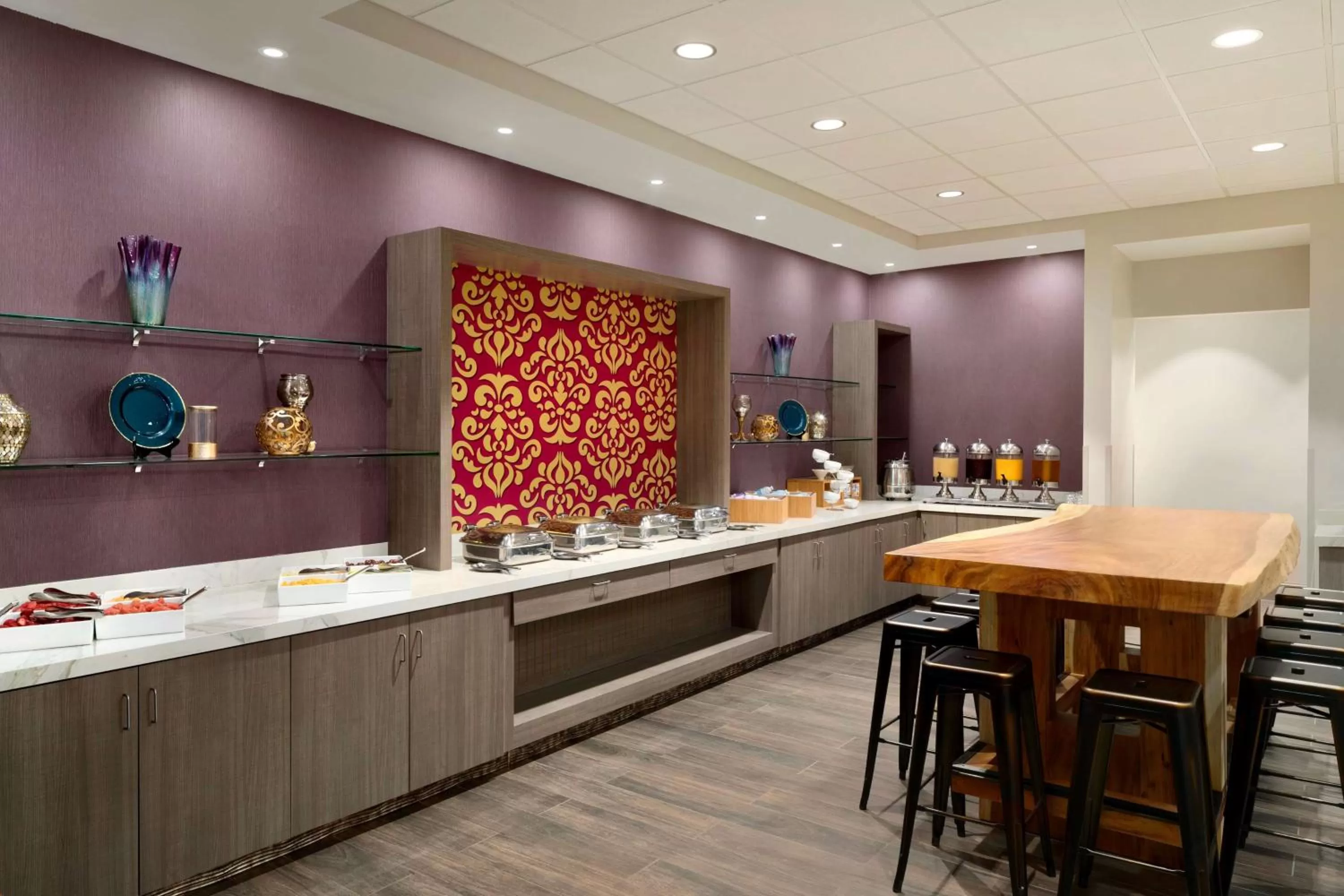 Dining area in Hilton Fort Wayne at the Grand Wayne Convention Center