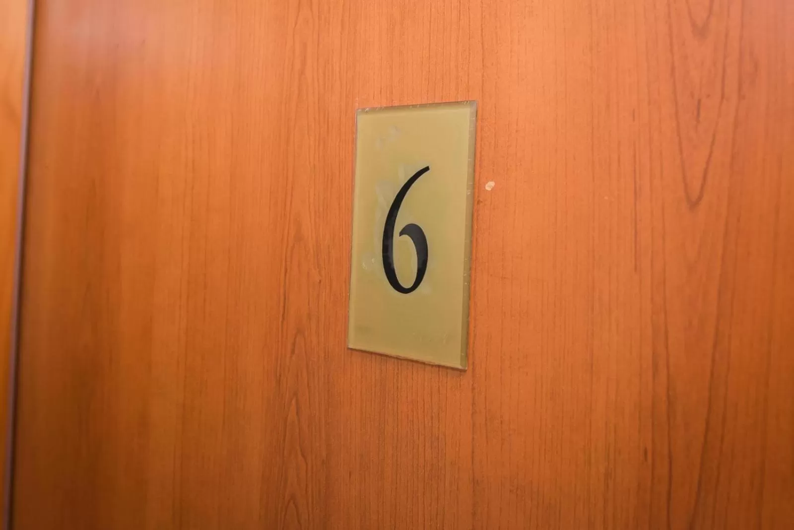 Logo/Certificate/Sign in Guesthouse Helena