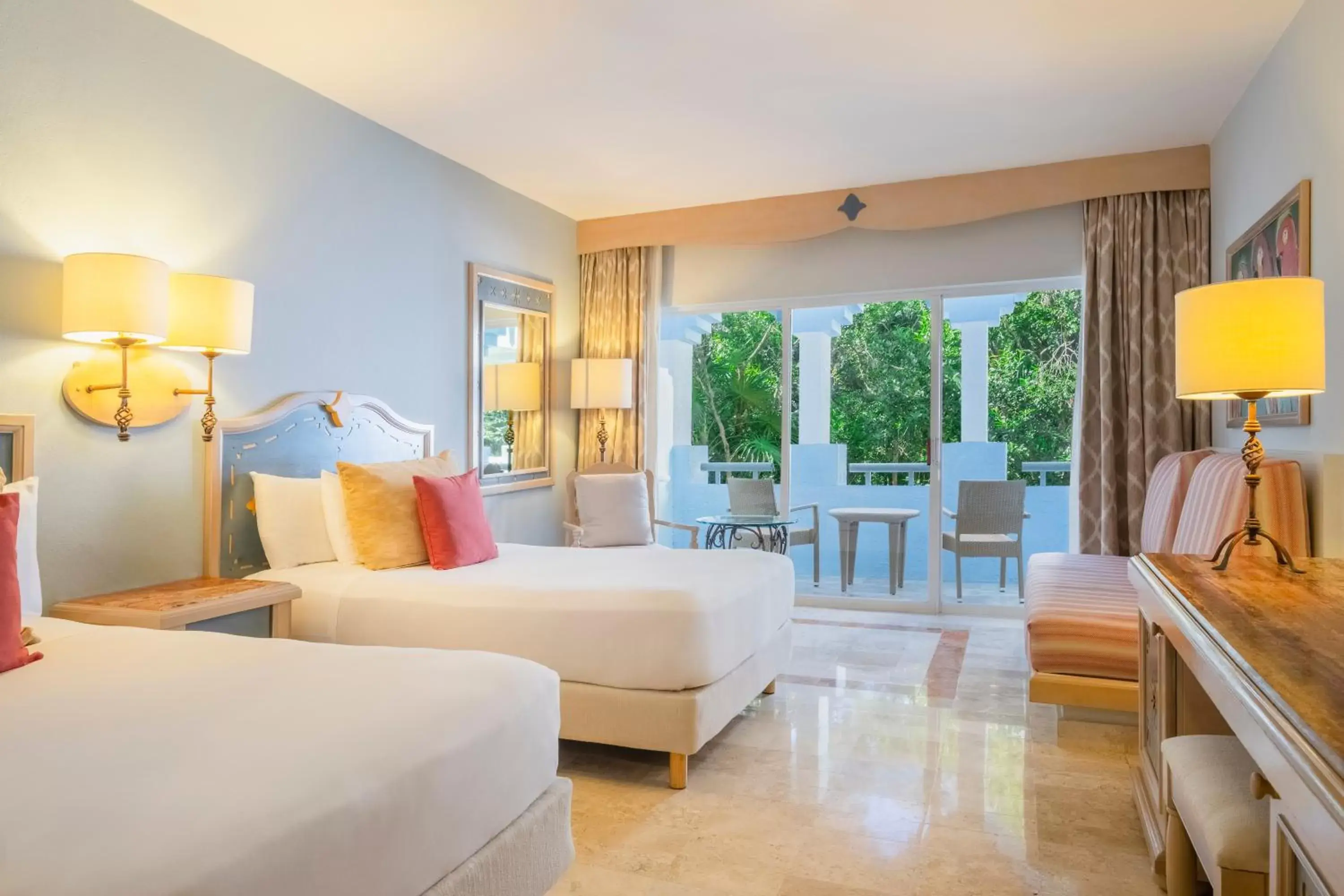 Premium Room (2 Adults + 1 Child) in Iberostar Waves Paraíso del Mar - All Inclusive Premium Room (2 Adults + 1 Child) in Iberostar Waves Paraíso del Mar - All Inclusive