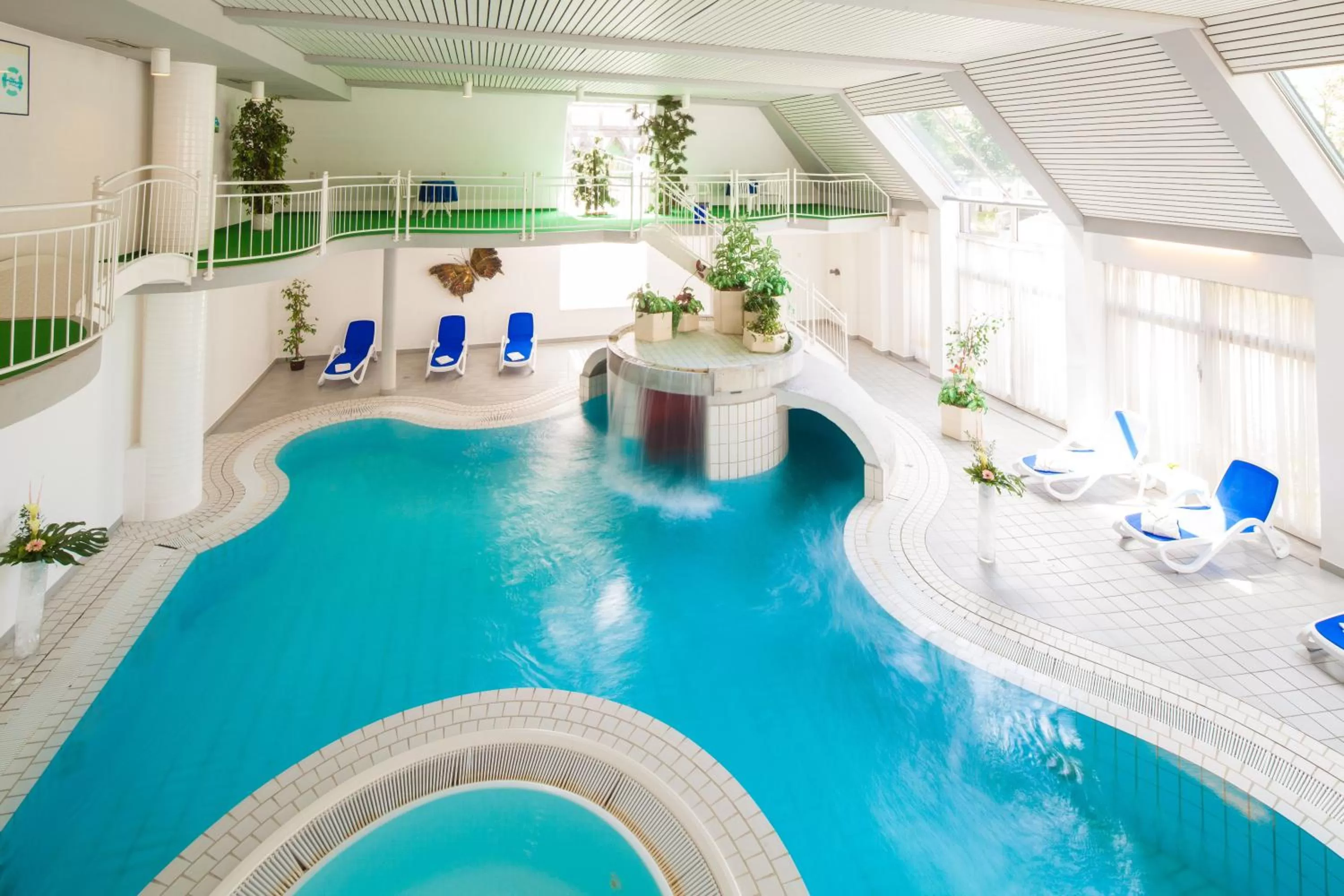 Swimming pool in Hotel Der Achtermann