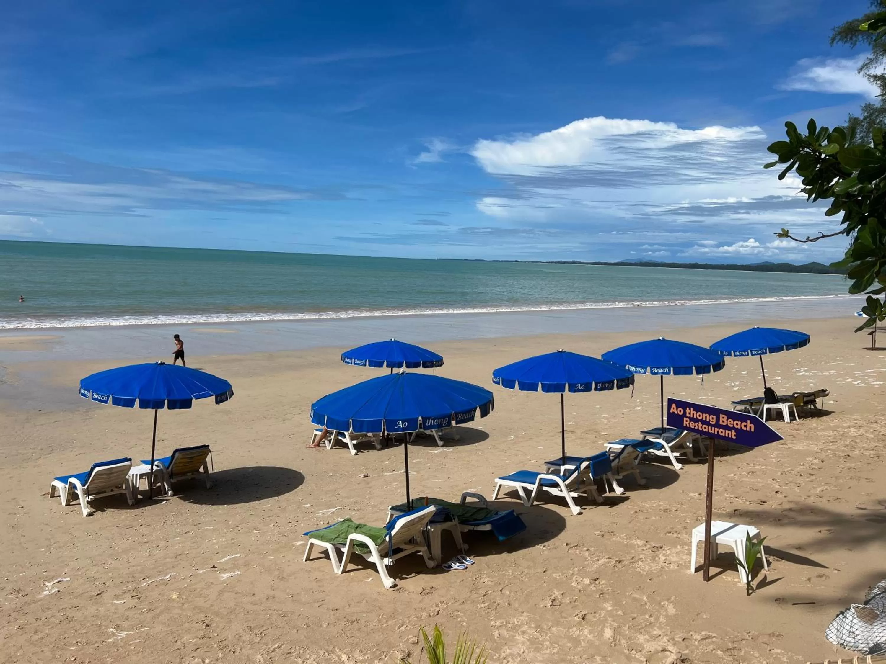 Beach in Ao Thong beach Bungalows