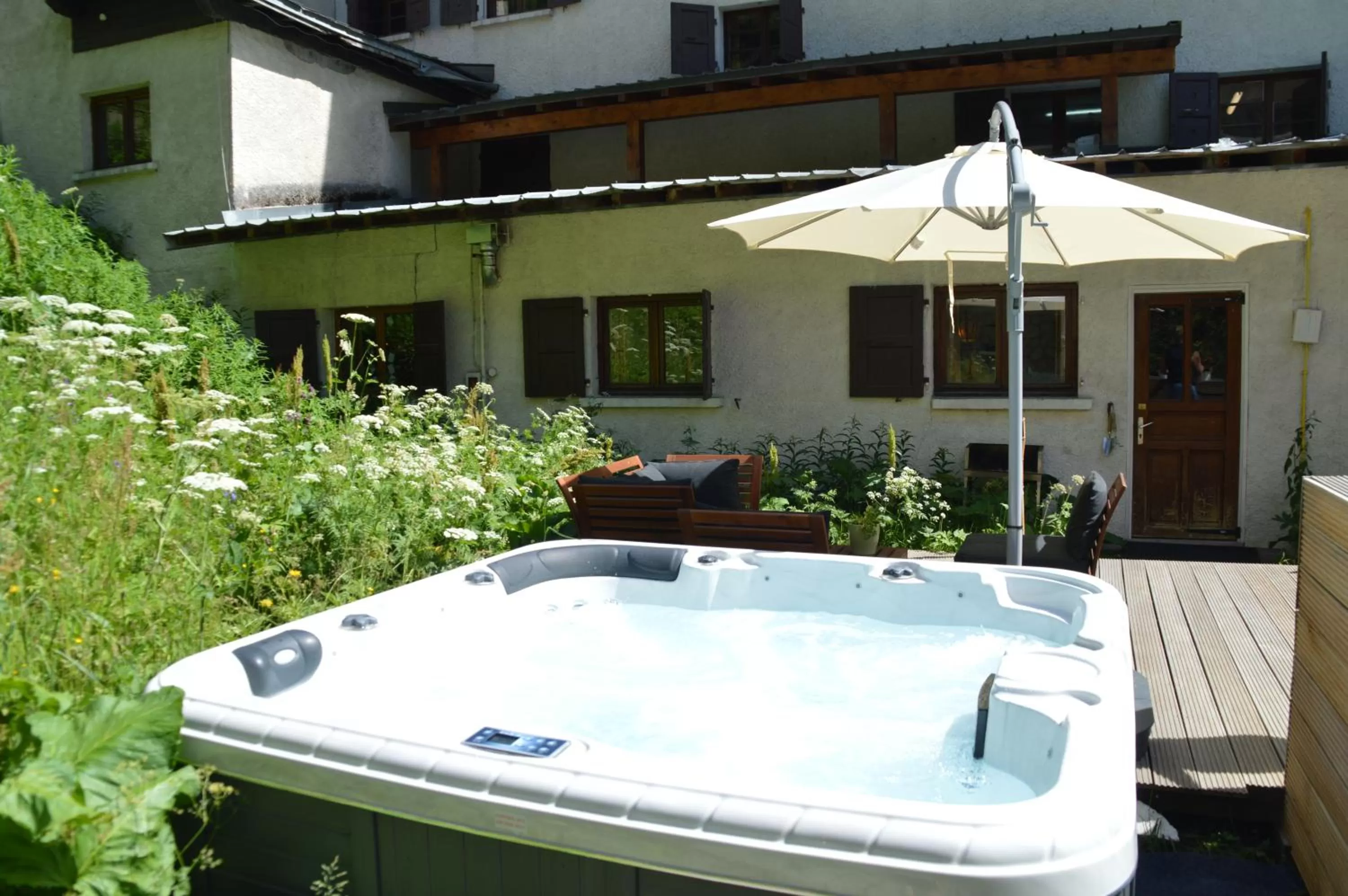 BBQ facilities in Hotel Le Genepy