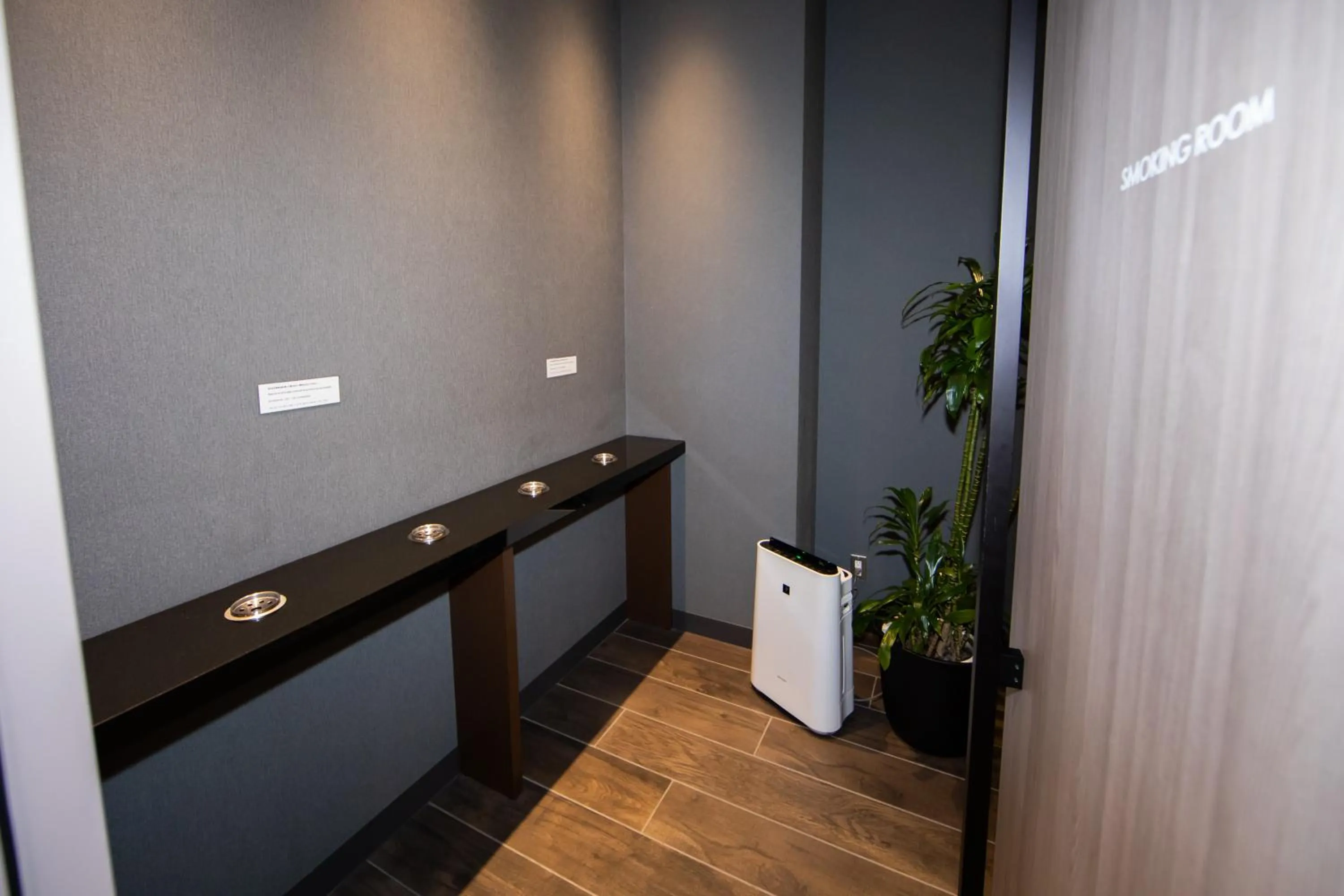 Area and facilities in Quintessa Hotel Osaka Shinsaibashi Comic & Books