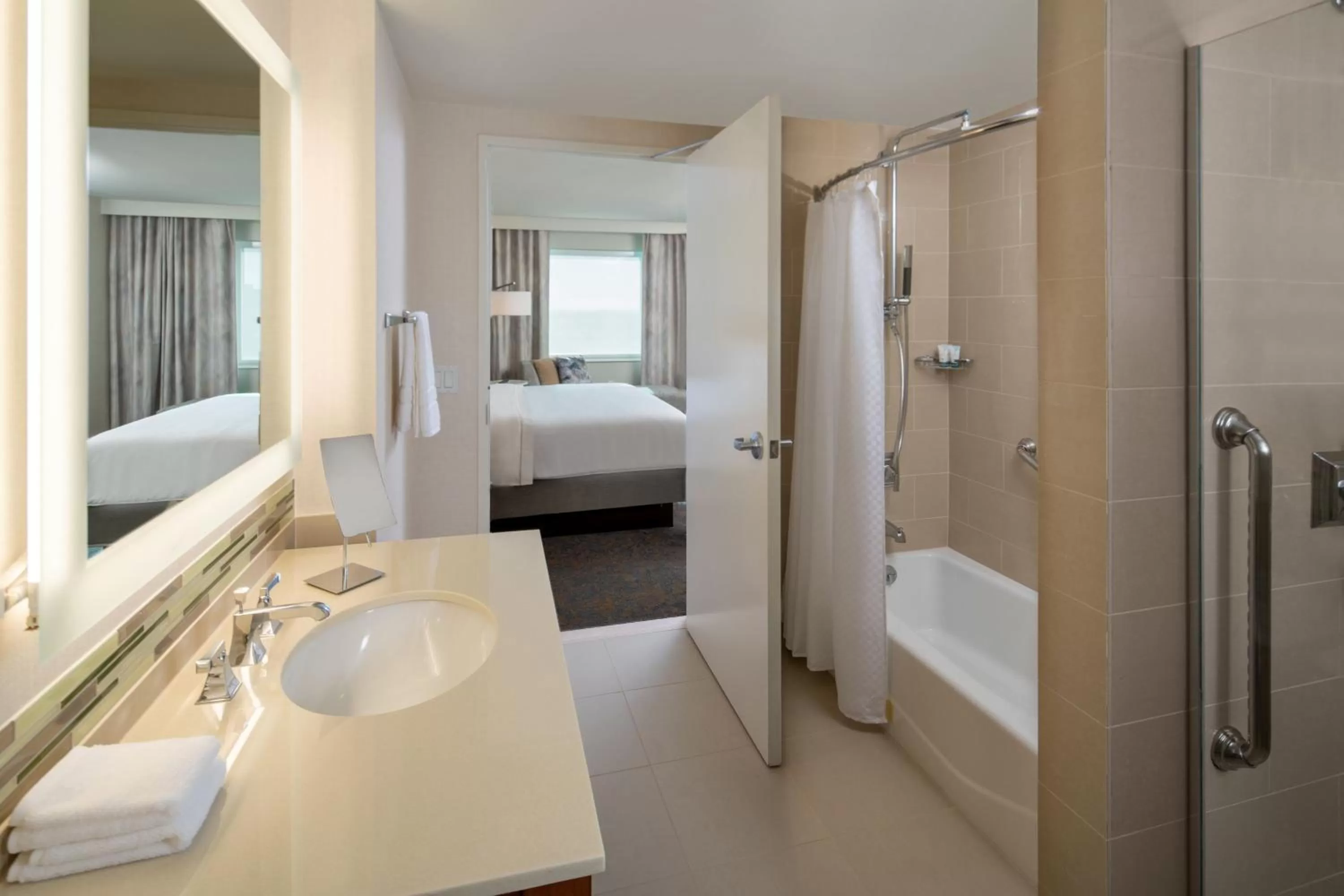 Bathroom, Bed in The Westin Houston, Memorial City