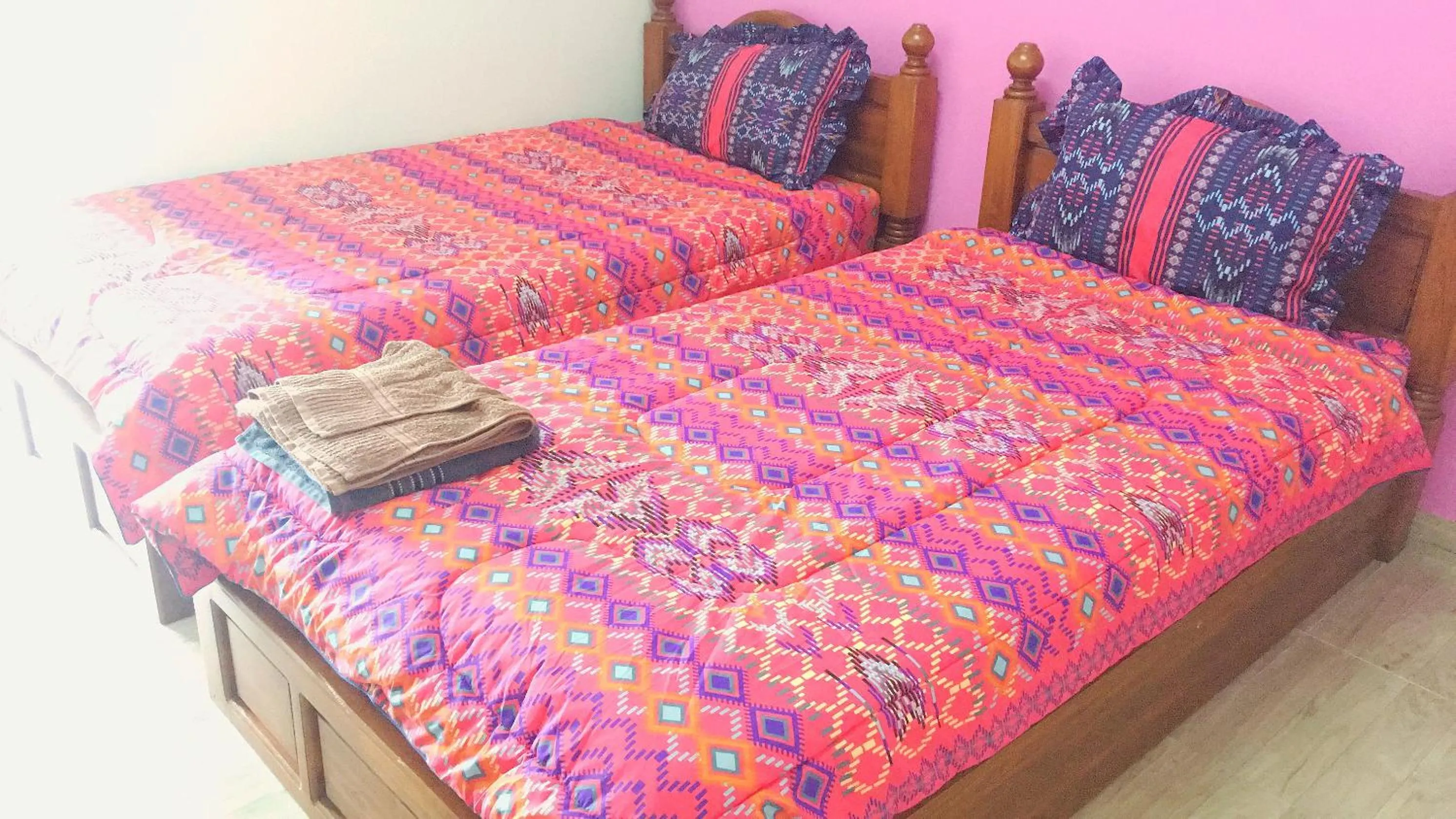 Bedroom, Bed in Vanlisut Hotel Ngamwongwan