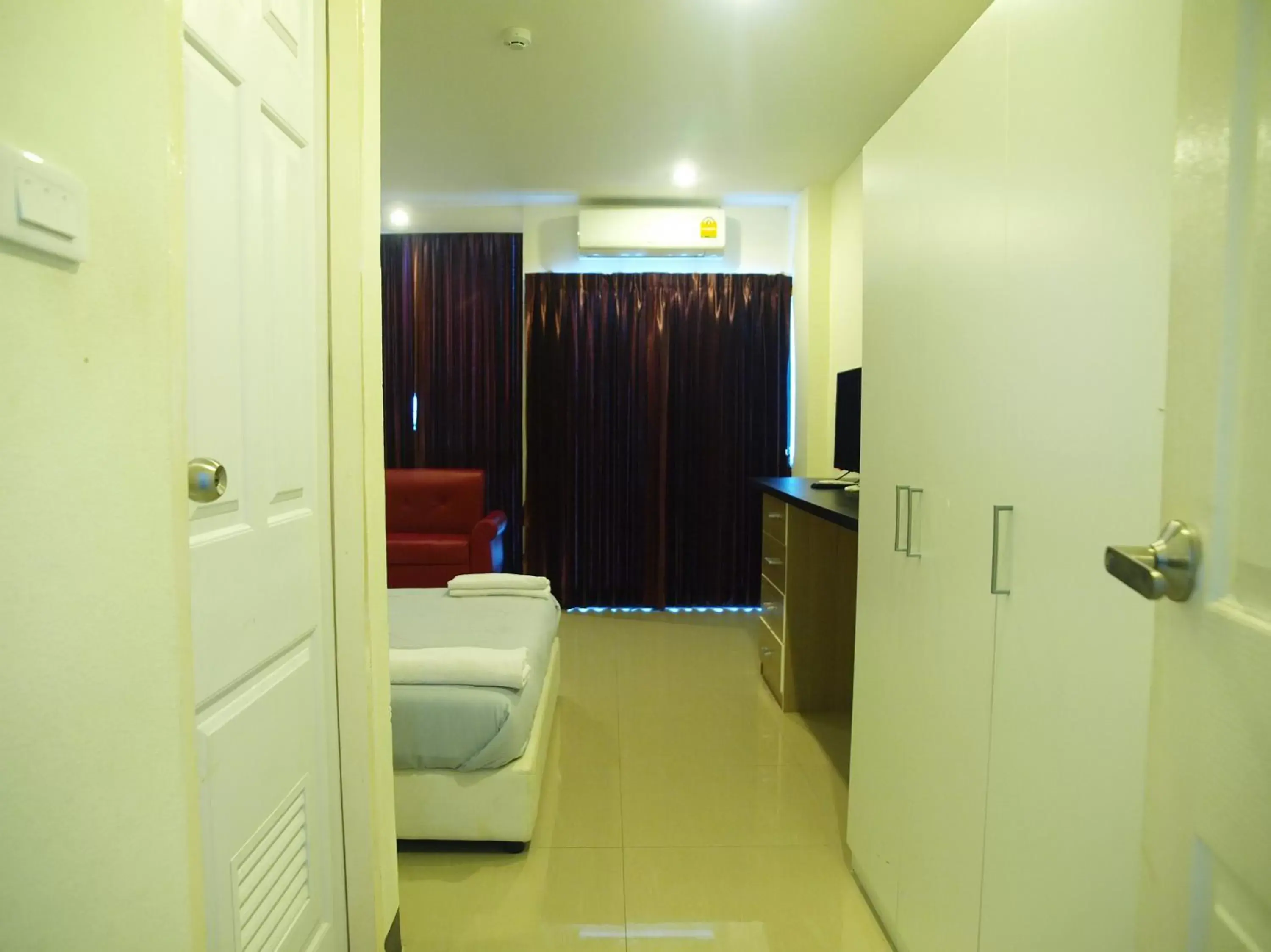 Standard Double Room in BB Grand Residence Standard Double Room in BB Grand Residence