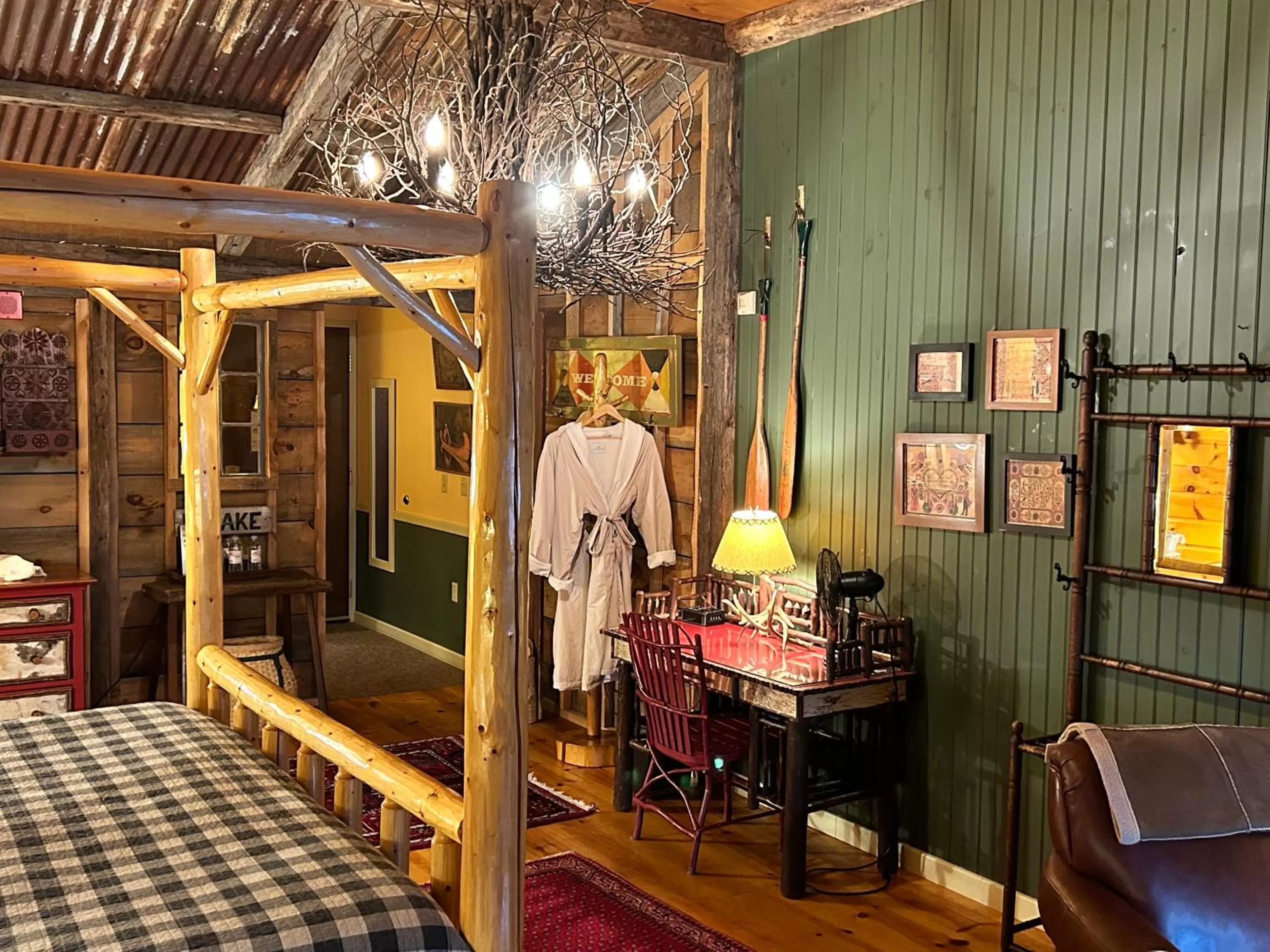 Photo of the whole room in The Common Man Inn, Spa & Lodge