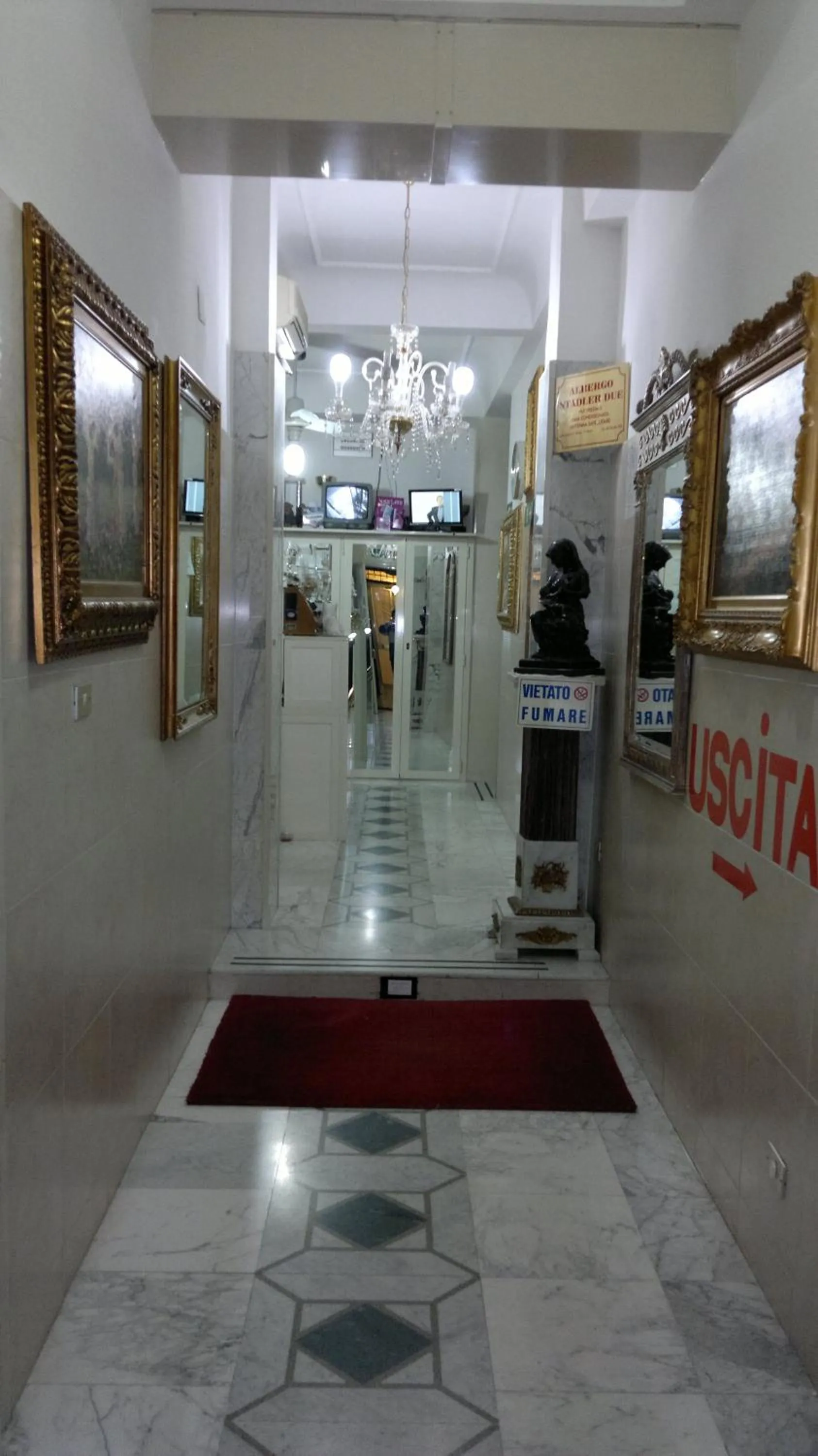 Decorative detail in Hotel Stadler 2