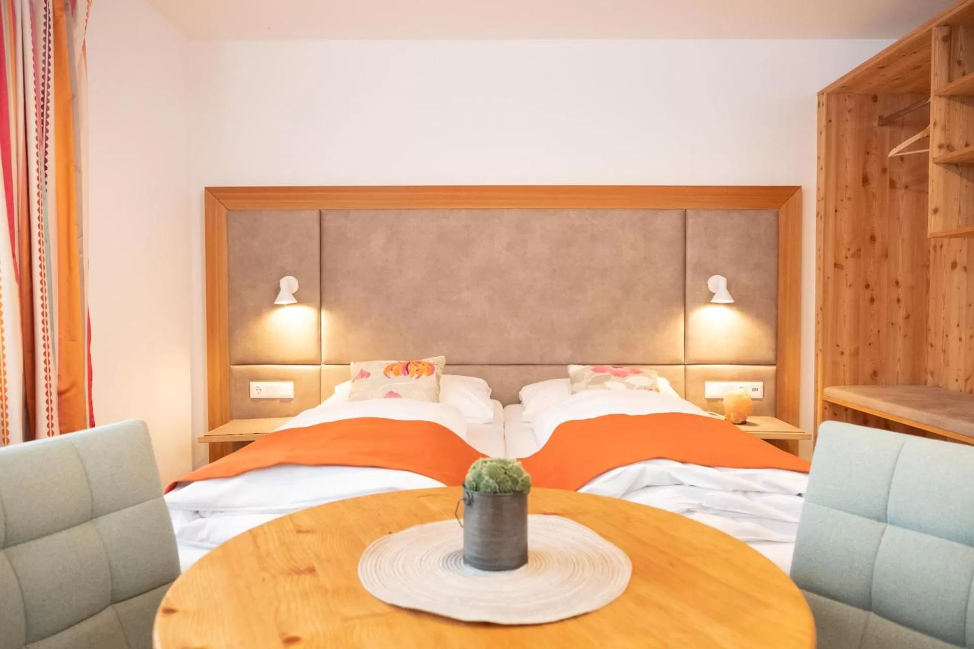 Bed in Santner, Hotel