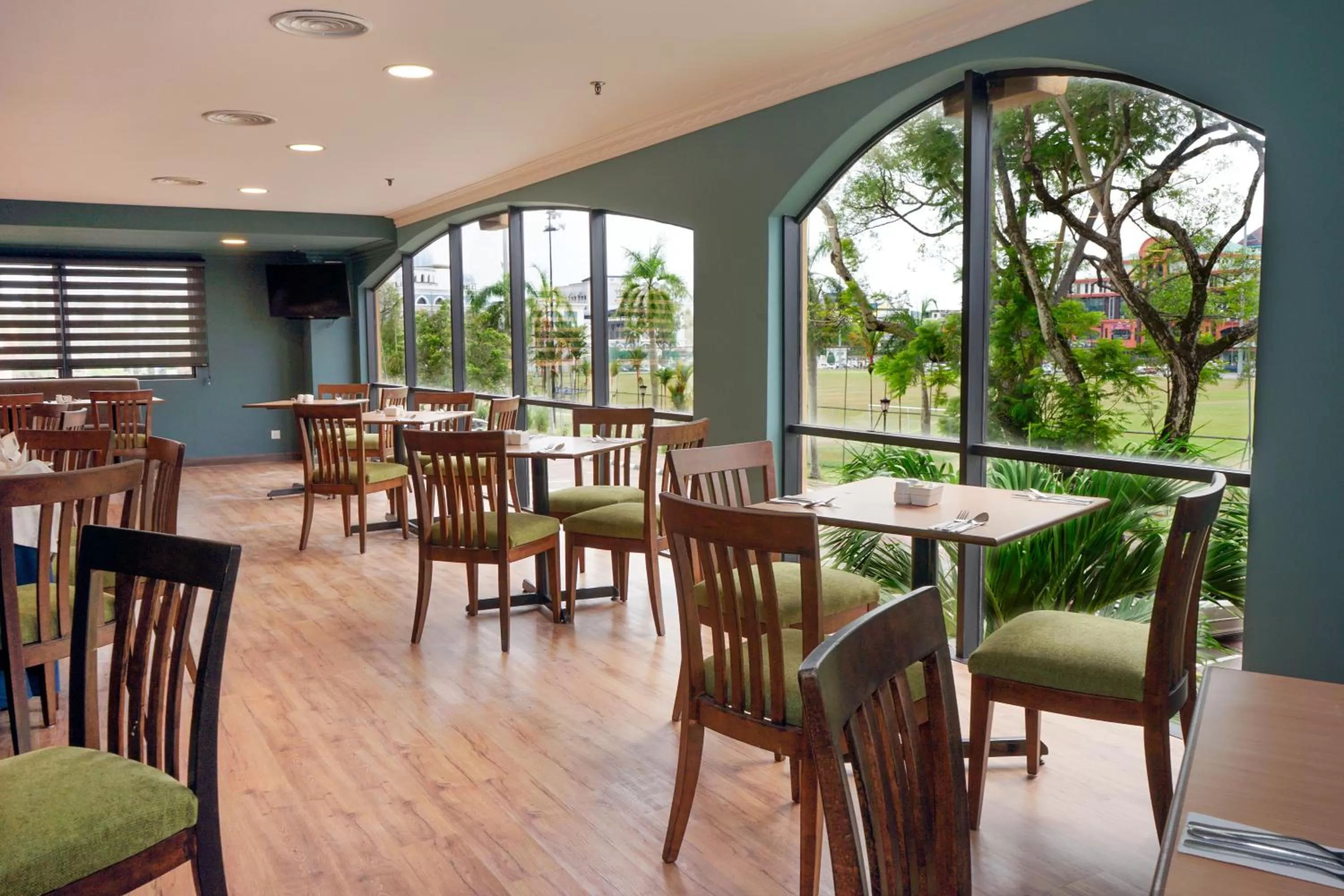 Restaurant/places to eat in Shahzan Hotel Kuantan, Trademark Collection by Wyndham