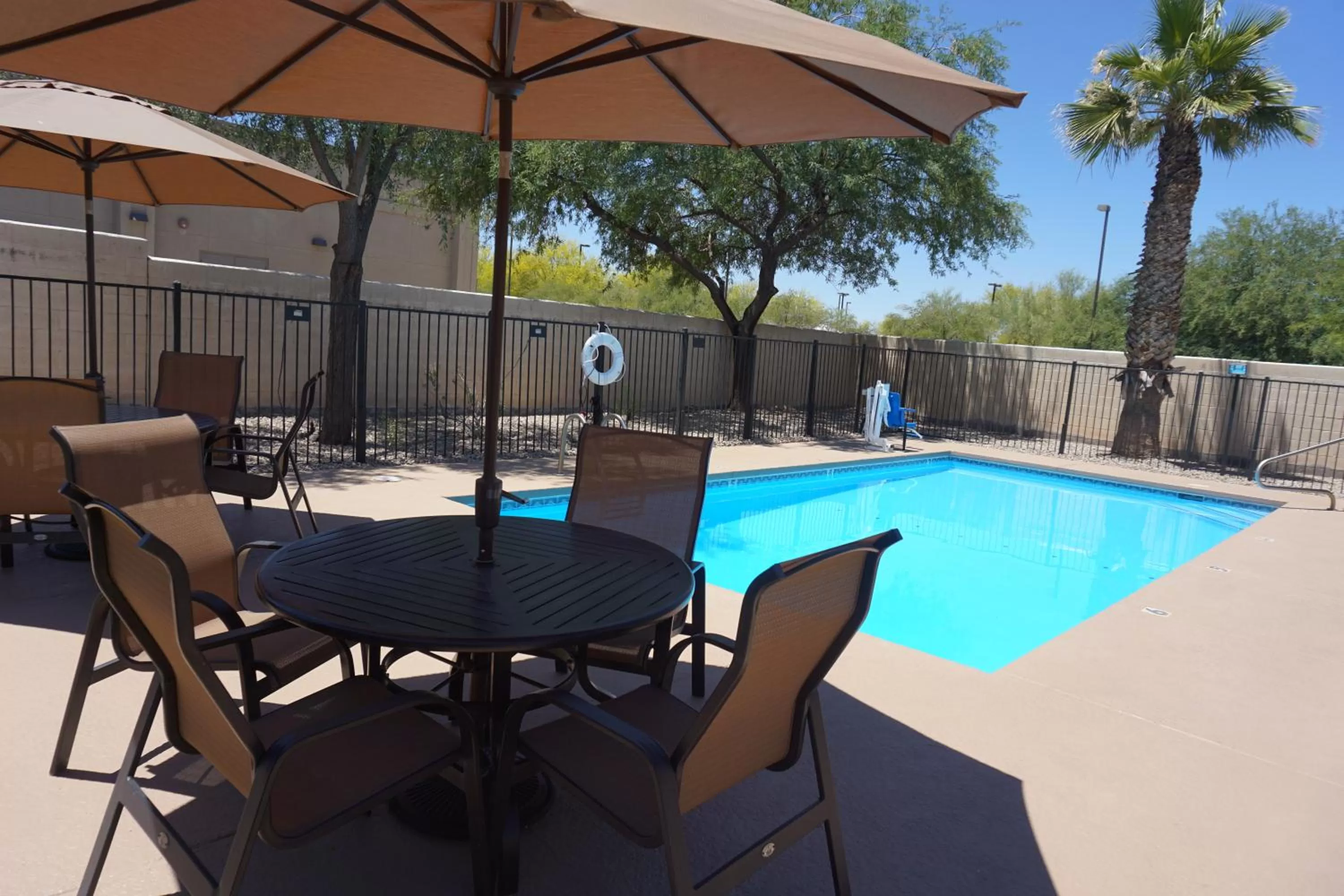 Swimming pool in Super 8 by Wyndham Casa Grande