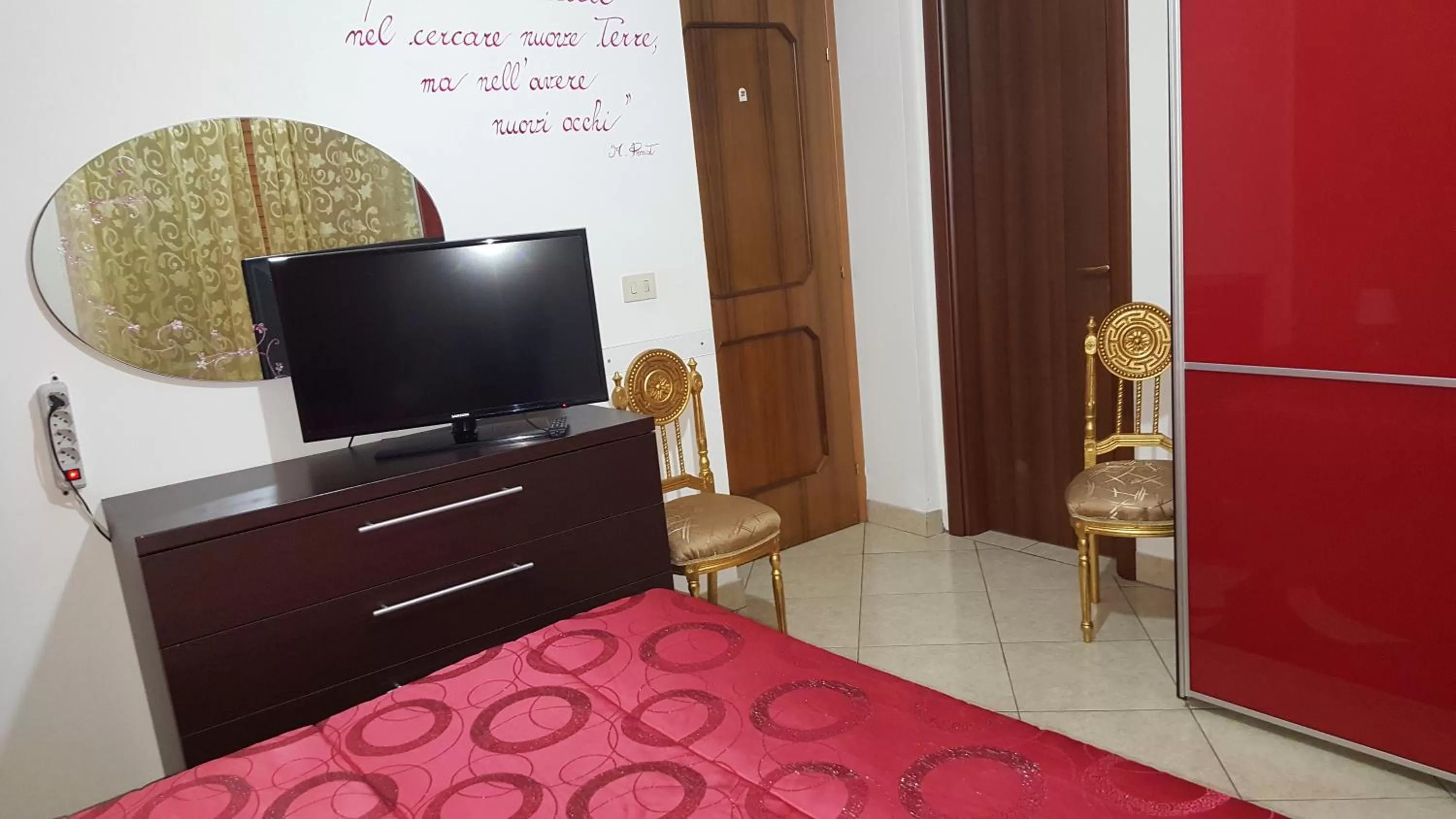 Photo of the whole room, Bed in B&B - Affittacamere da Pietro - Enna