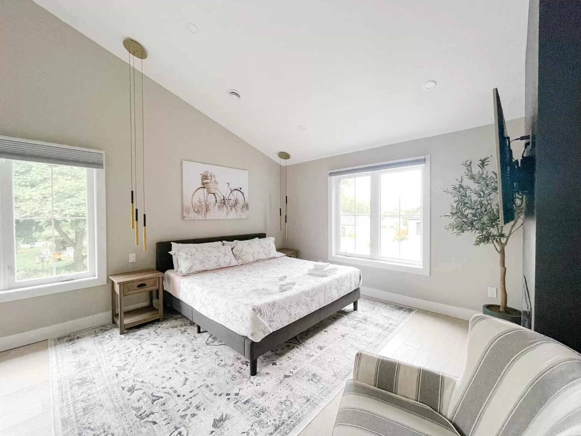 Bedroom, Bed in Inn On King Bed & Breakfast