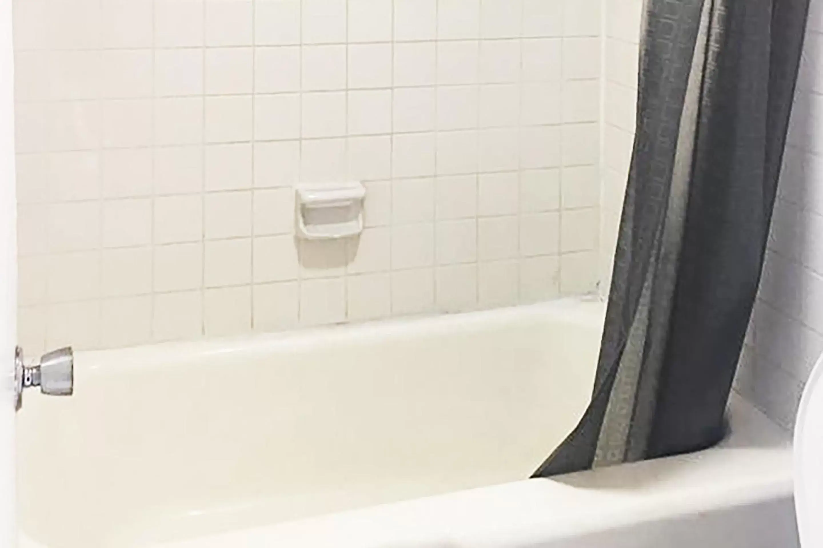 King Room in Micanopy Inn King Room in Micanopy Inn