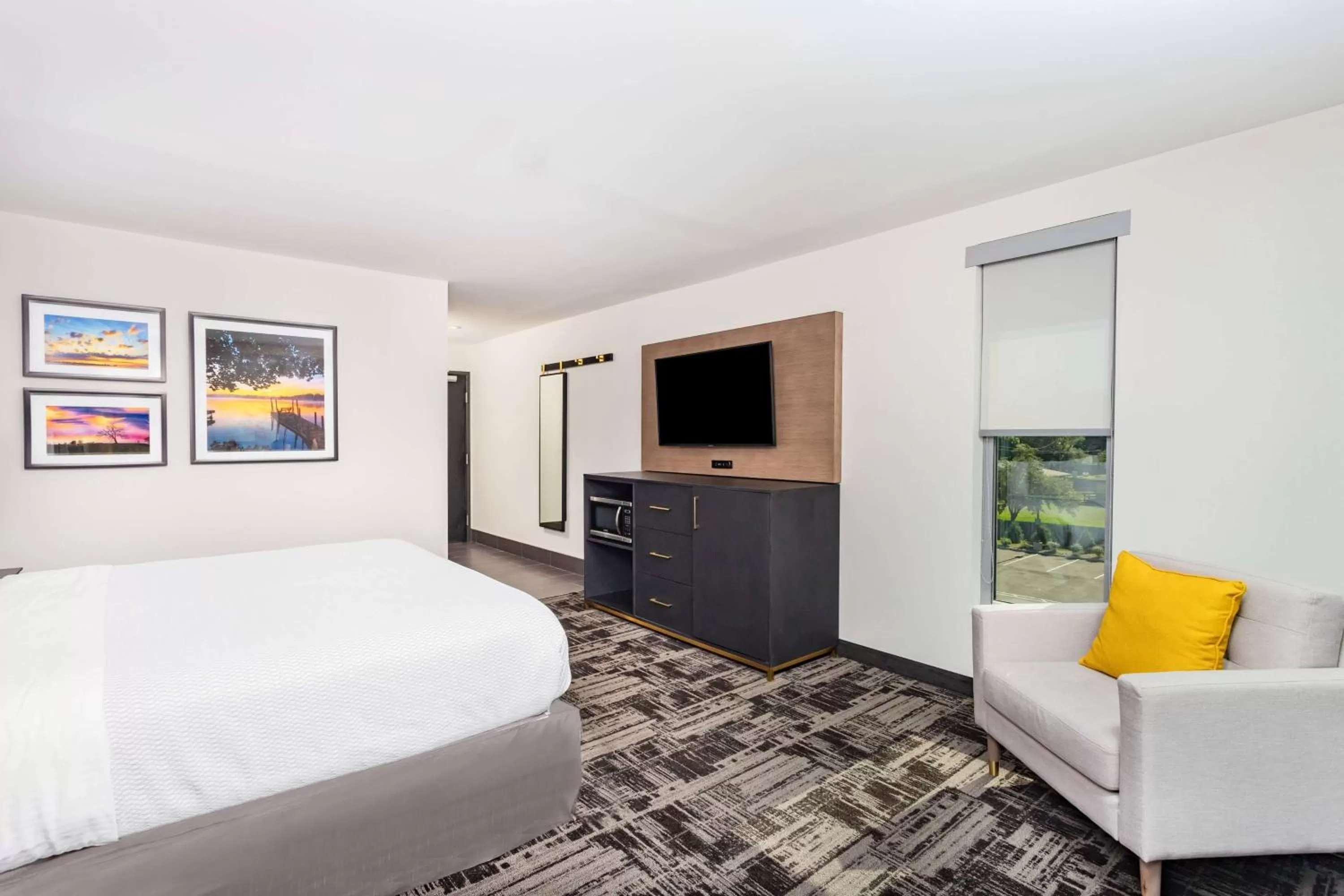 Photo of the whole room, Bed in LaQuinta Suites by Wyndham South Bend Notre Dame Area