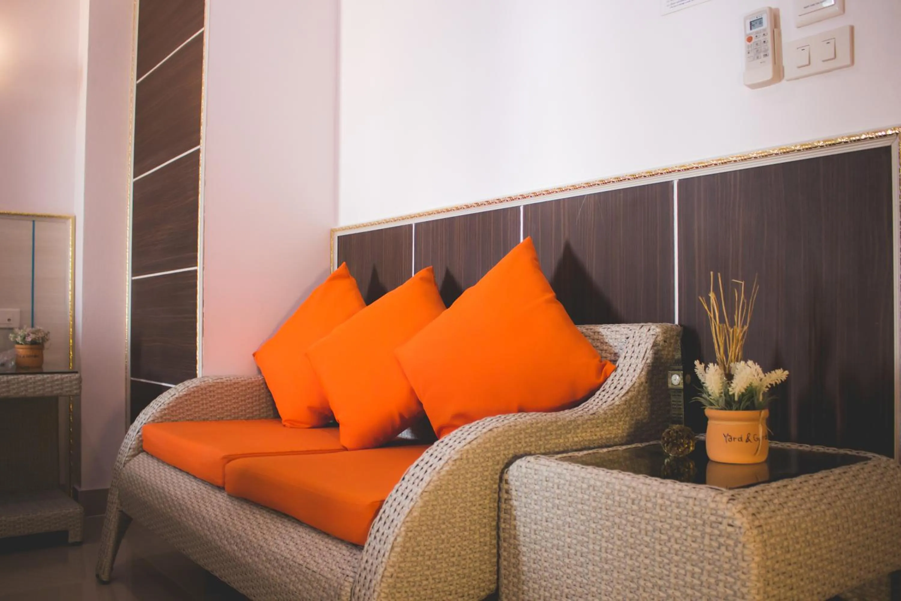 Living room, Seating Area in Maverick Ratchada Hotel