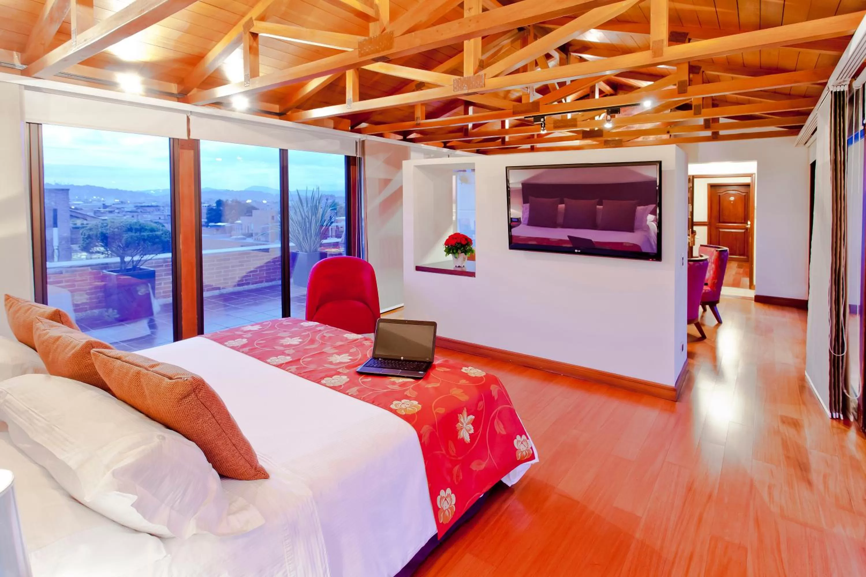 Bed in Santafe Boutique Hotel