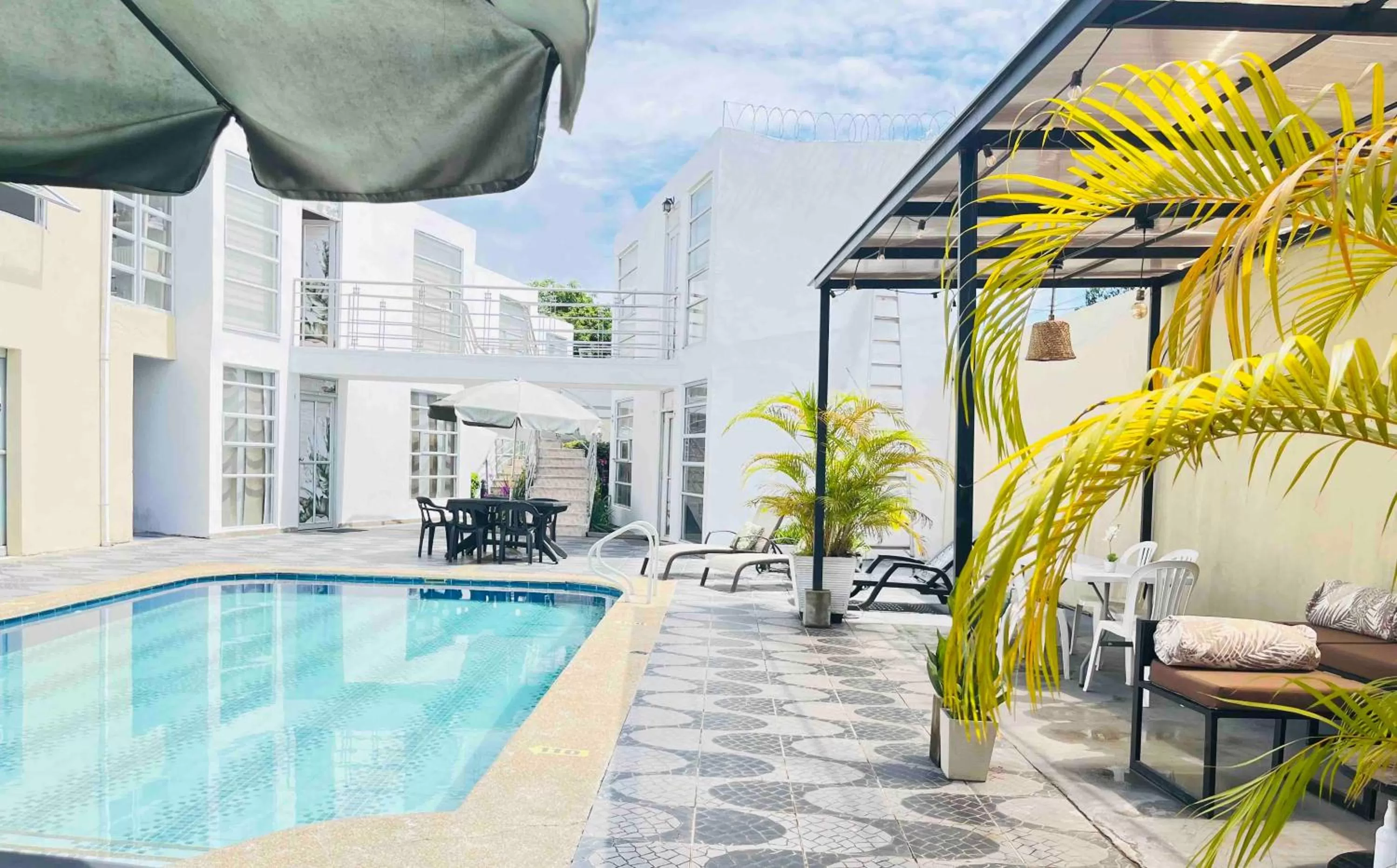 Swimming Pool in Zuruma Hotel