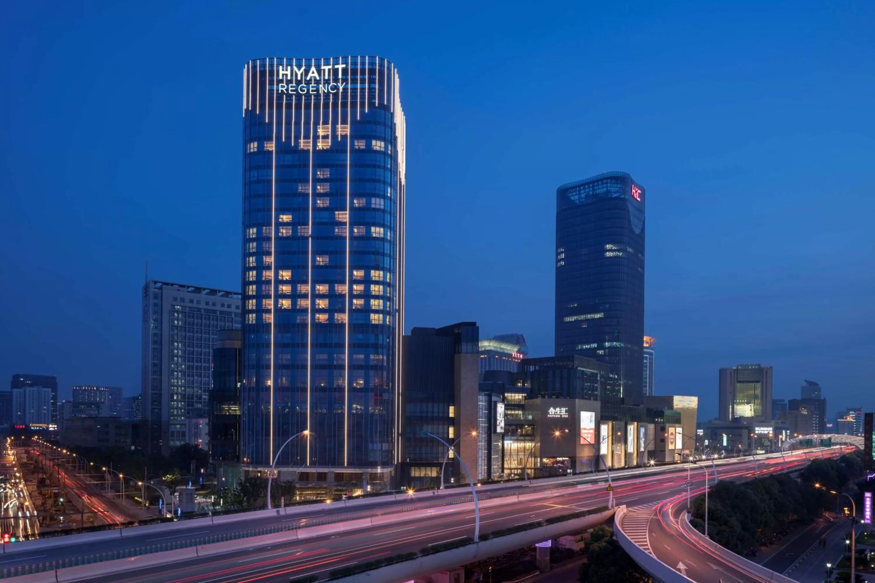Property building in Hyatt Regency Shanghai Wujiaochang